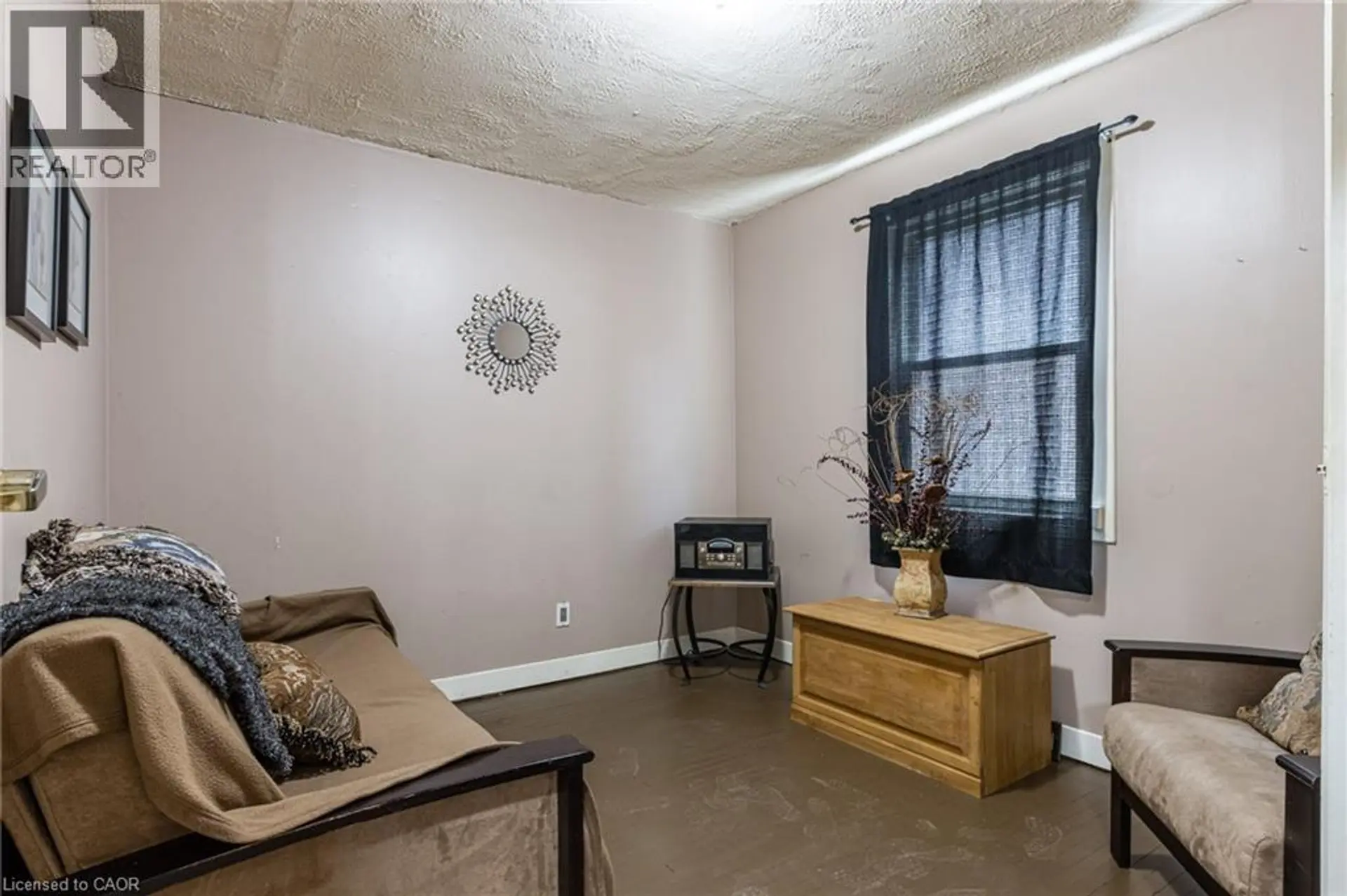 810 TATE AVENUE - Image 12