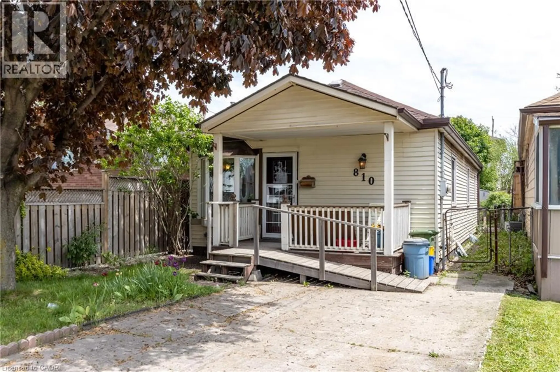 810 TATE AVENUE - Image 1