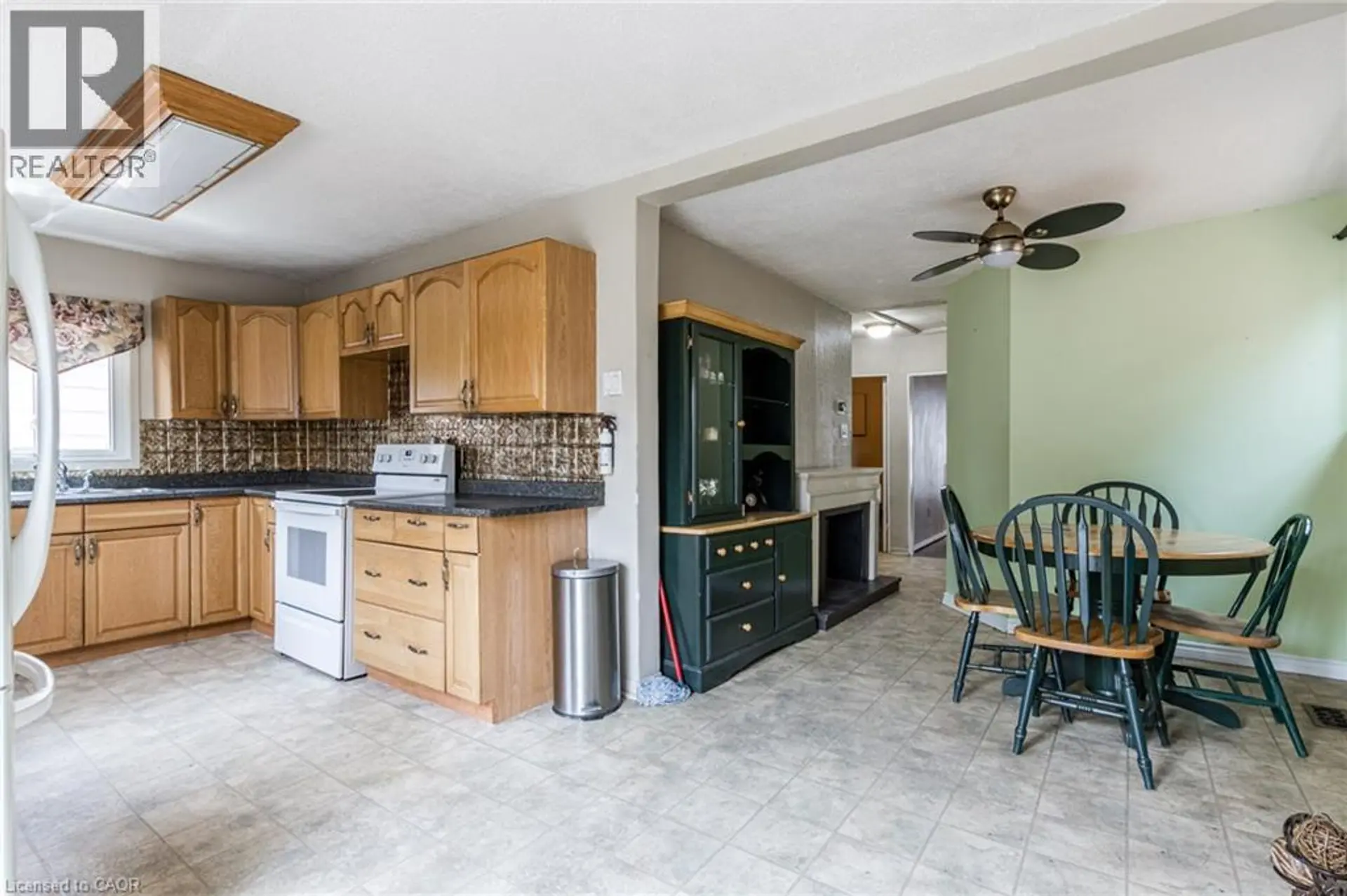 810 TATE AVENUE - Image 8