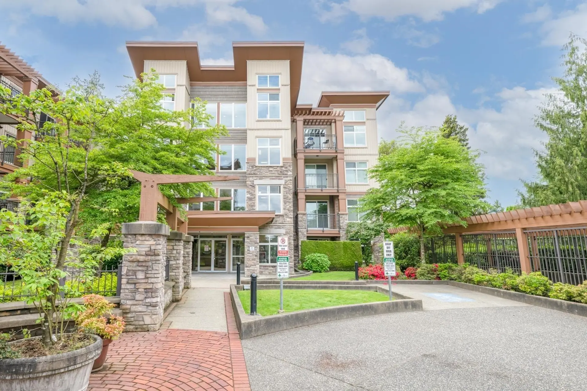 Property at #207 10237 133 Street, Surrey, BC