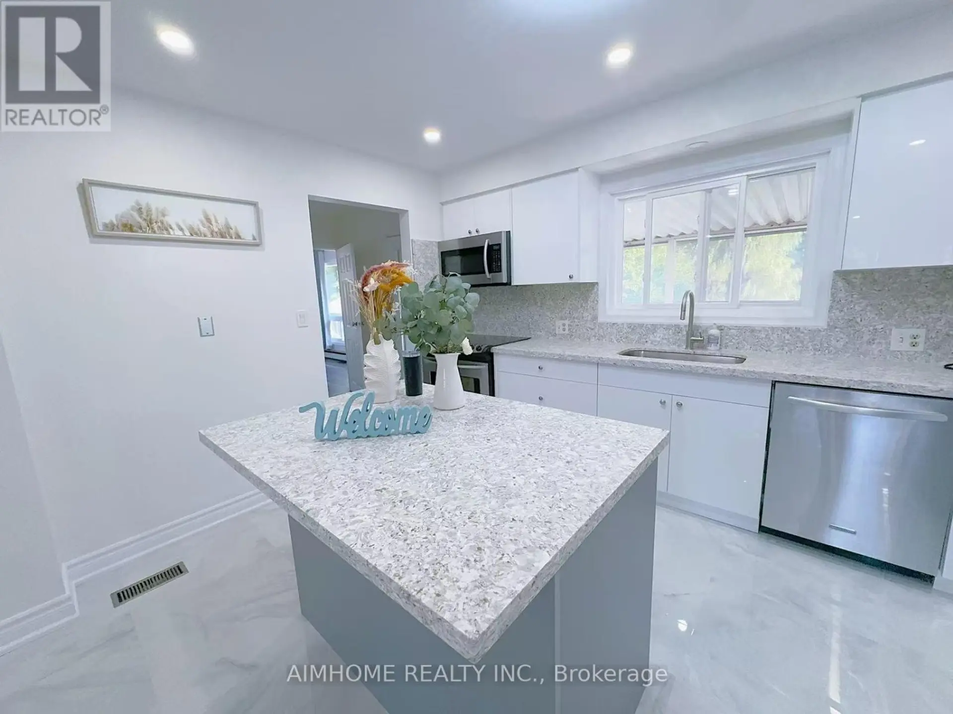 151 RIVEREDGE DRIVE - Image 1