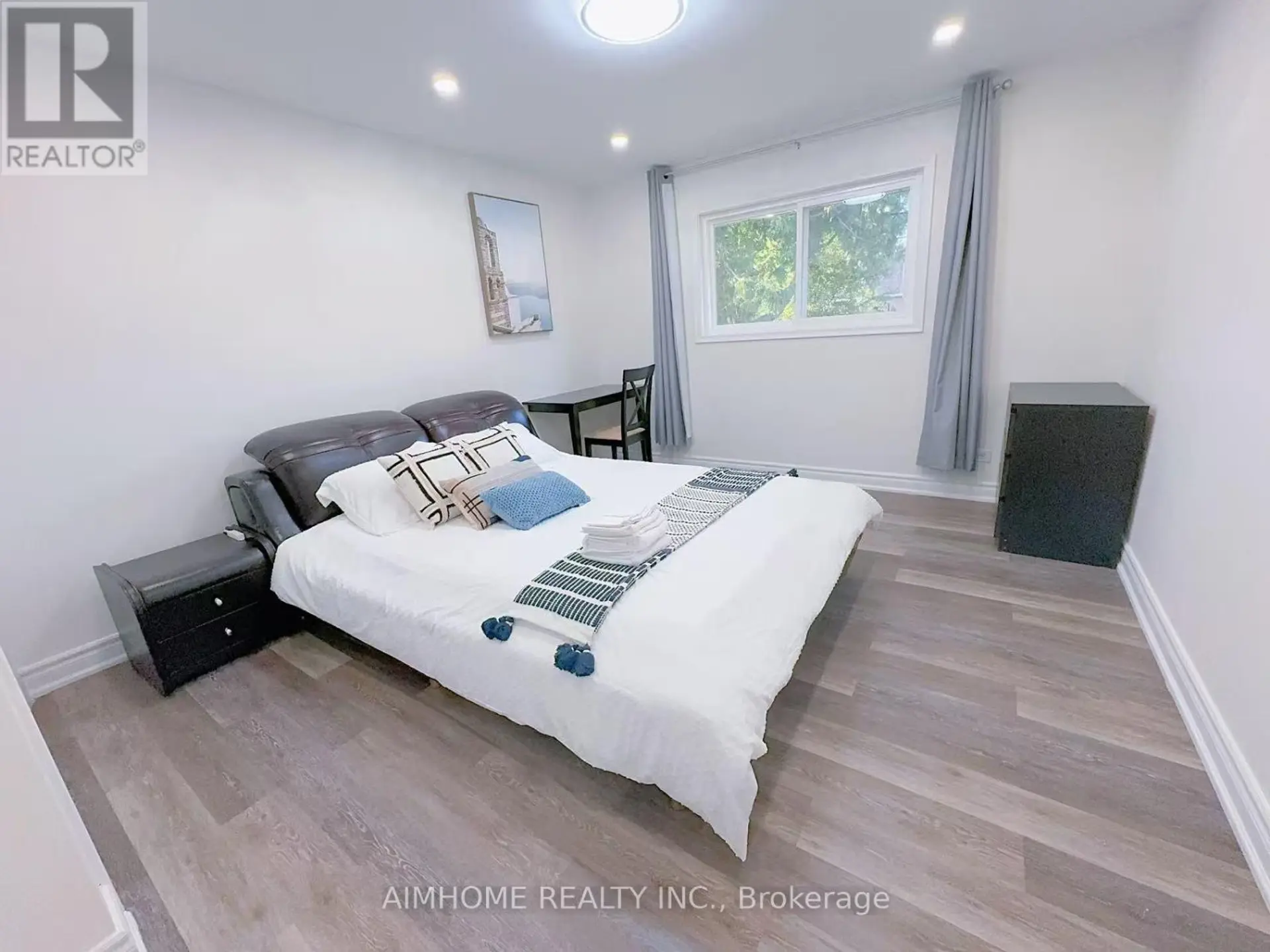 151 RIVEREDGE DRIVE - Image 13