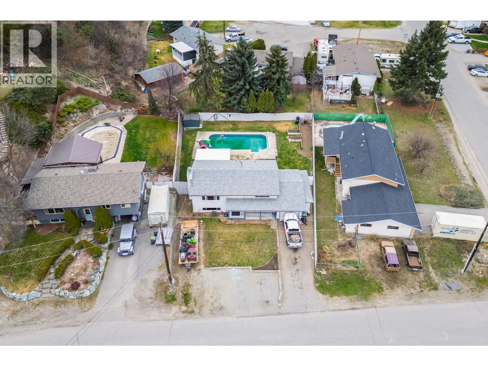 Property at 885 Camelia Road, Kelowna, BC