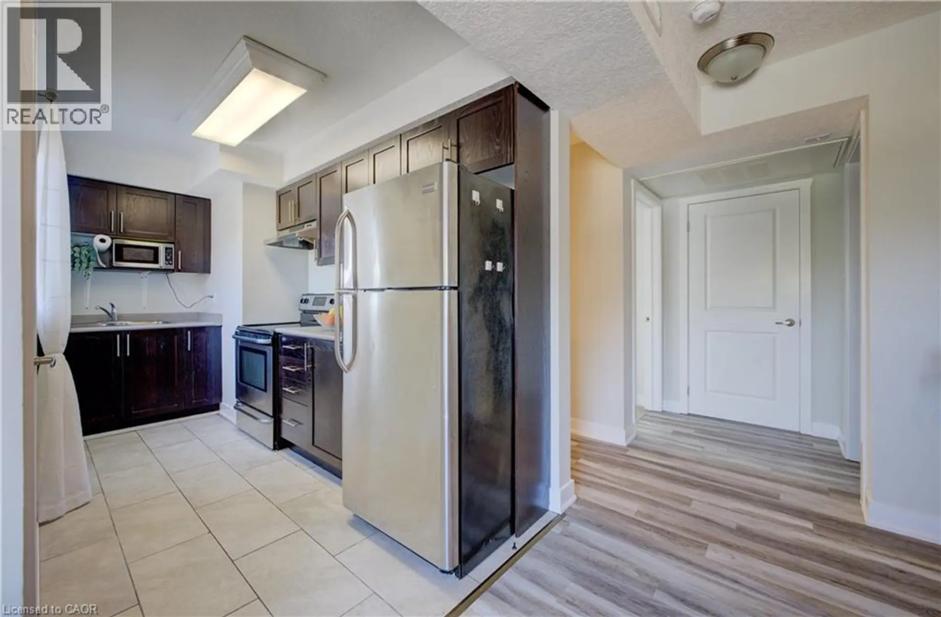 #6A 185 WINDALE Crescent - Image 8