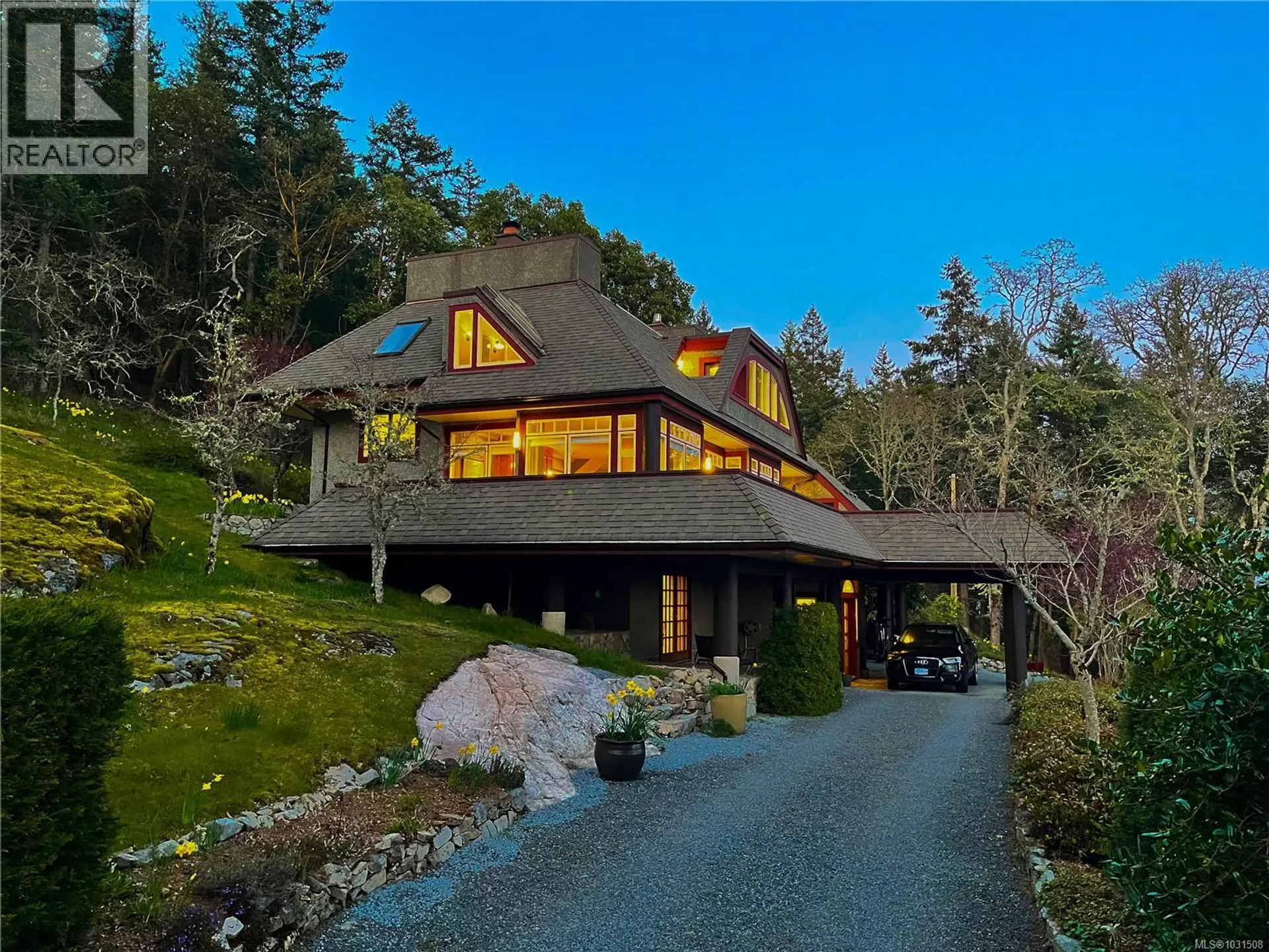 Property at 8242 Thomson Pl, Central Saanich, BC