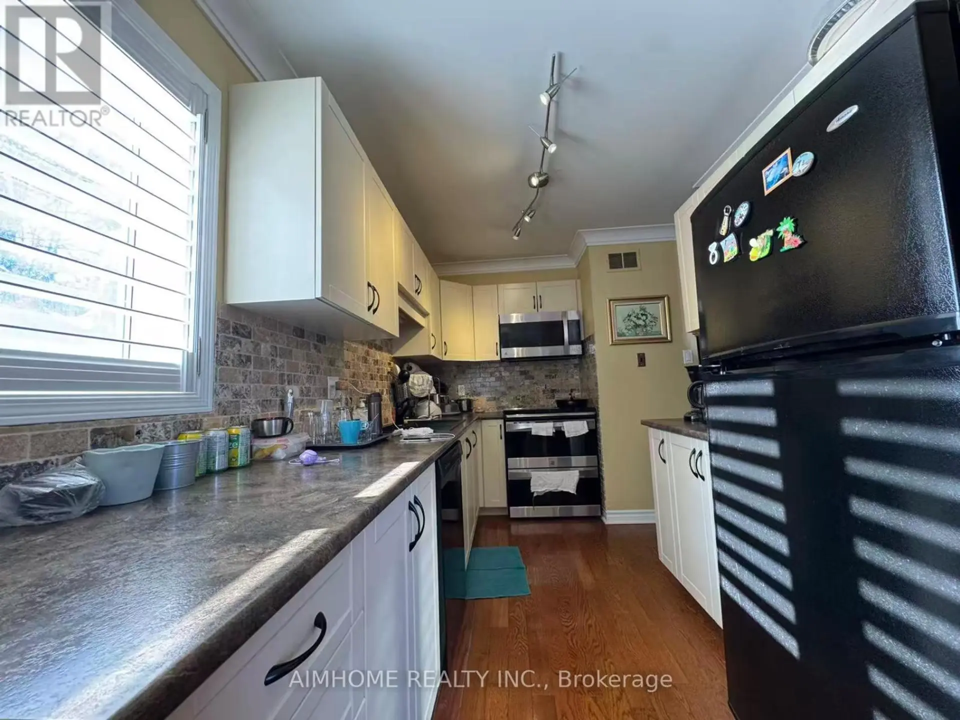 #60 2205 SOUTH MILLWAY - Image 8