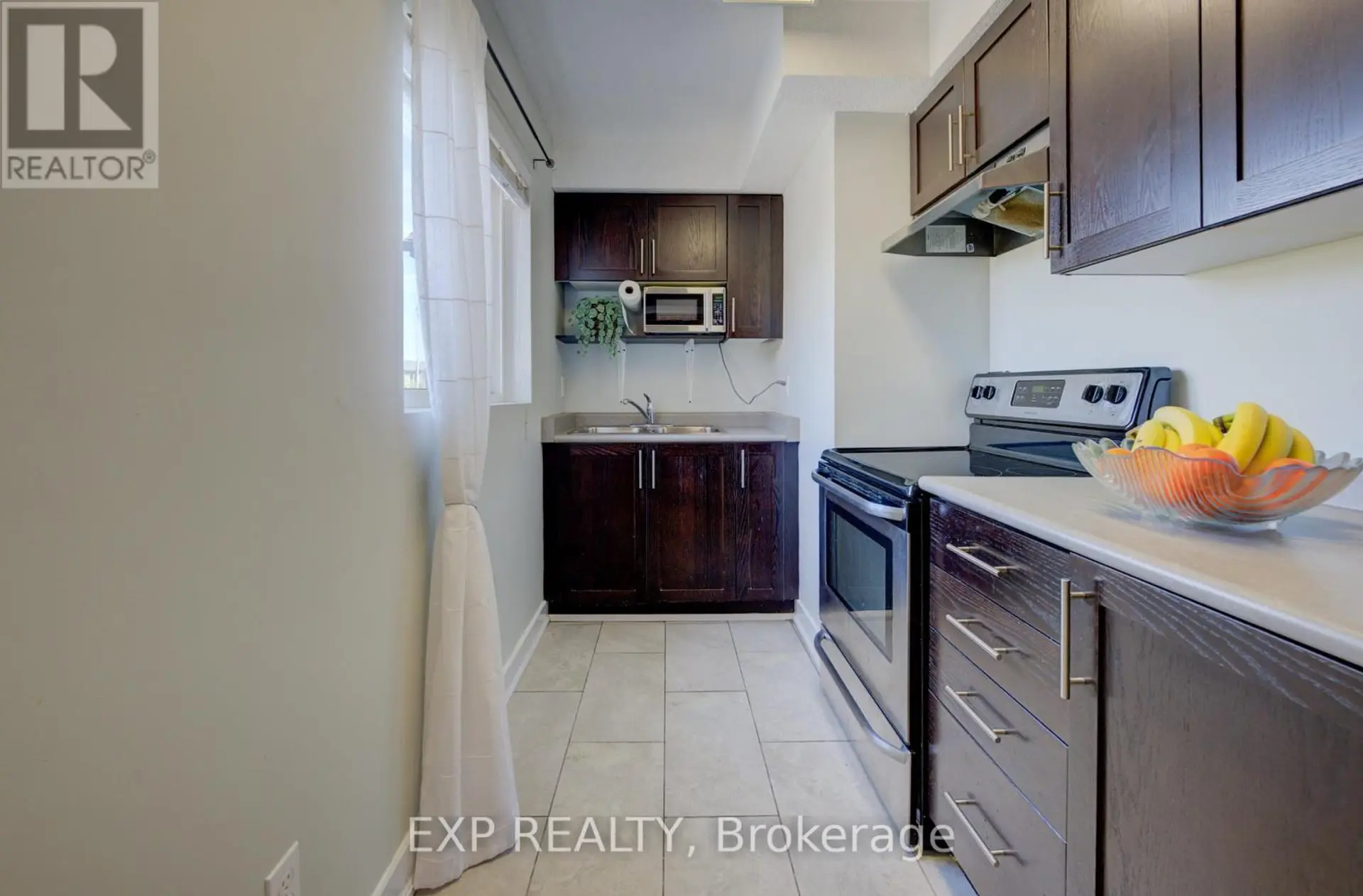 #6A 185 WINDALE CRESCENT - Image 8