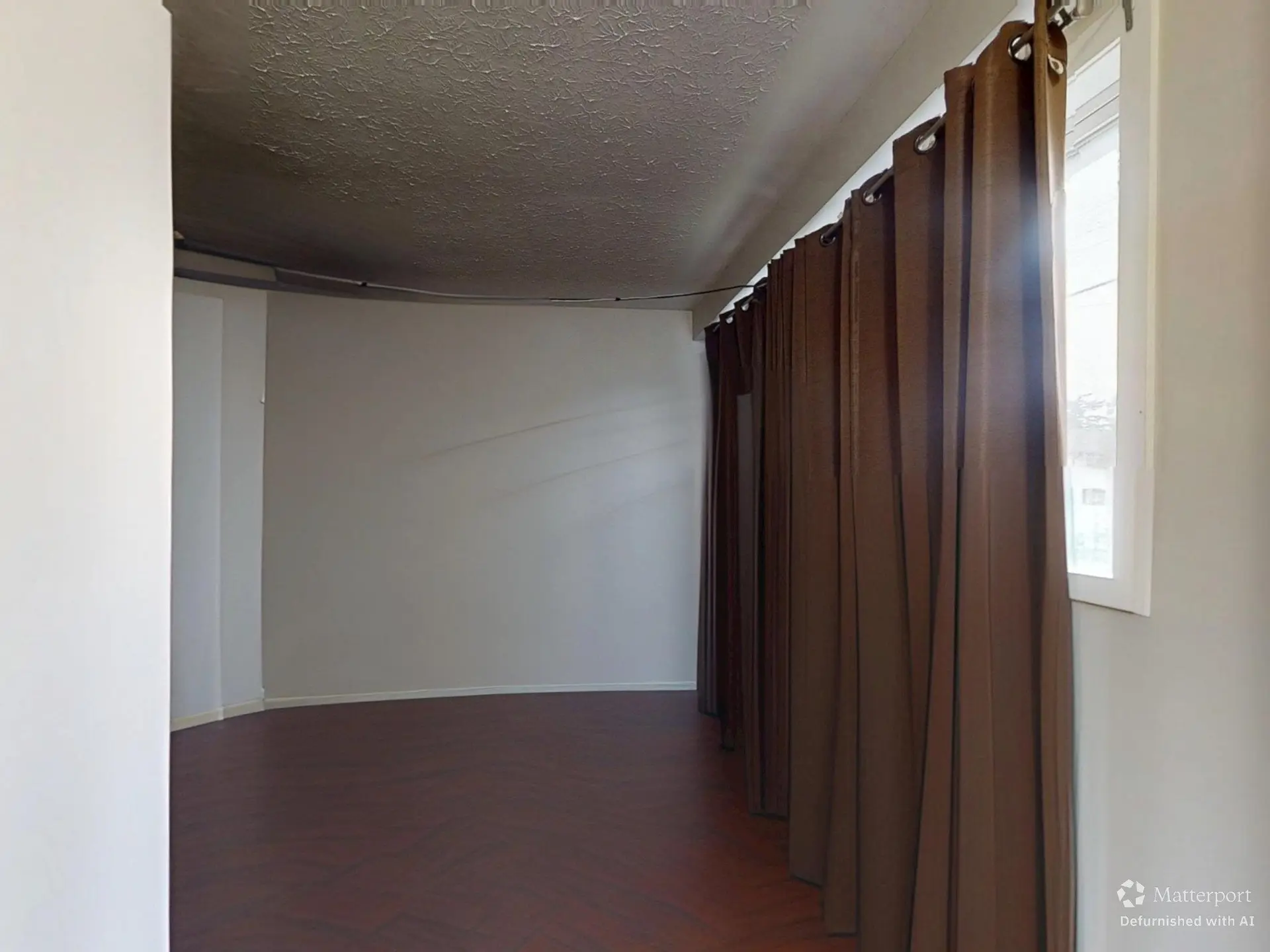 9336 Broadway - Image 15