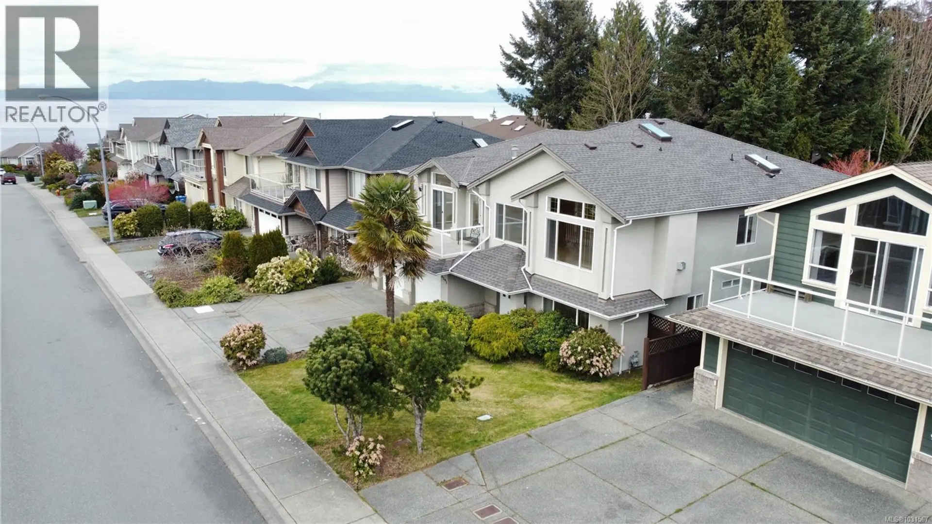 6593 Kestrel Cres - Image 4