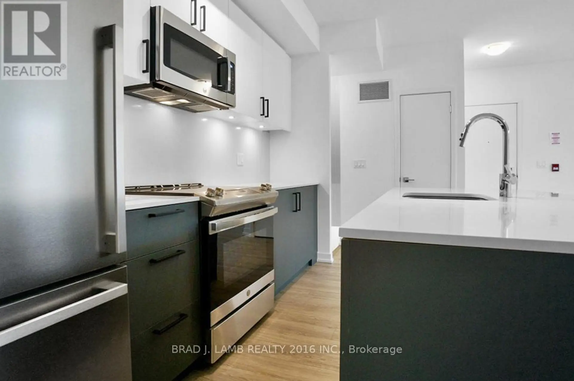 #11 35 BIRCHCLIFF AVENUE - Image 2