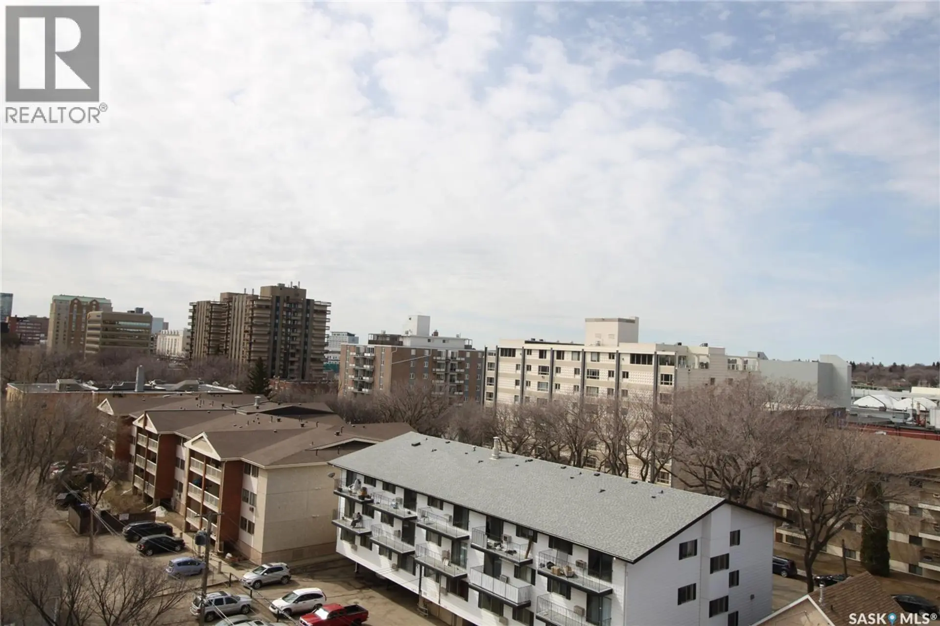 #708 537 4TH AVENUE N - Image 12