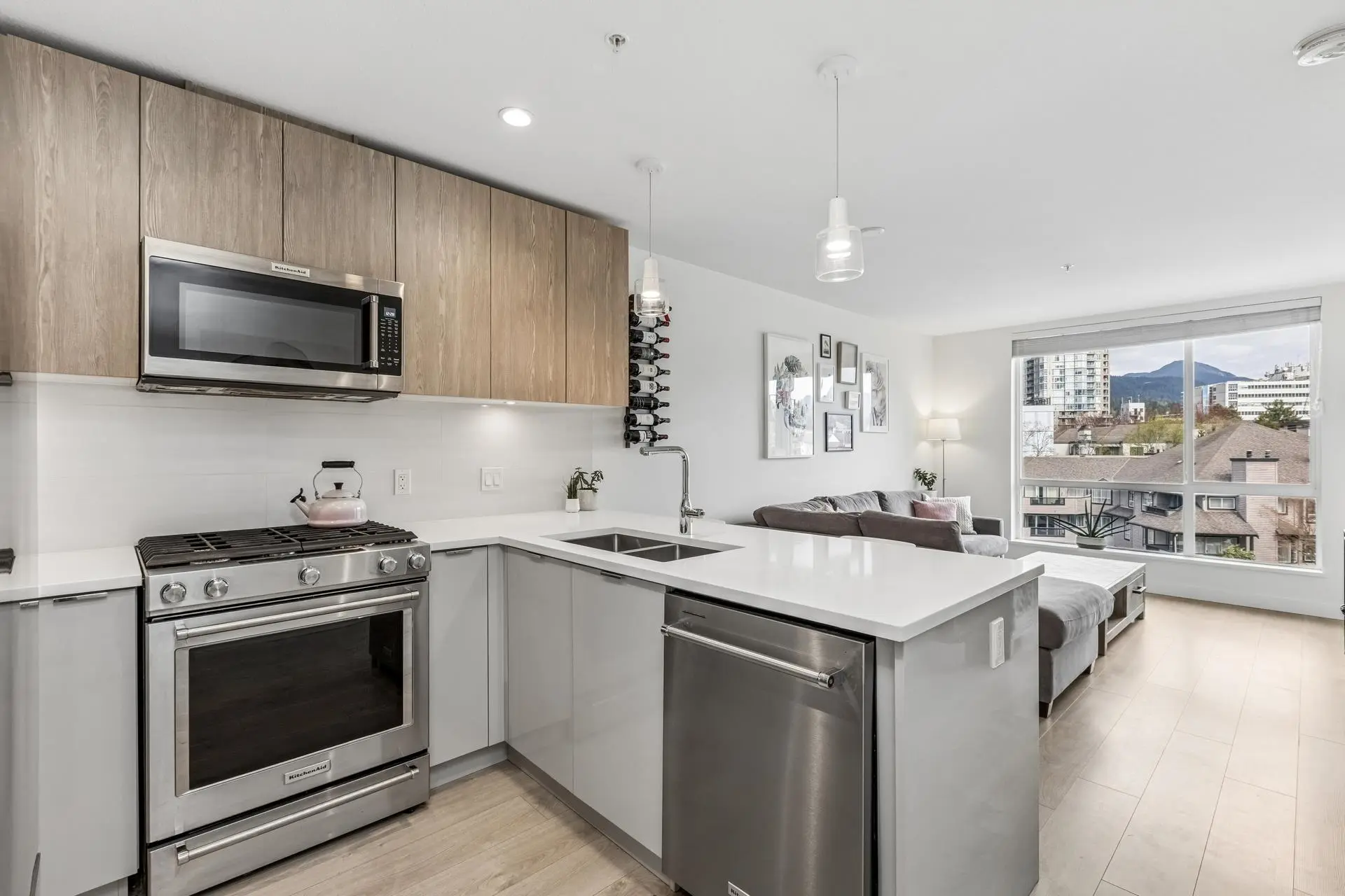 Property at #511 108 E 8th Street, North Vancouver, BC
