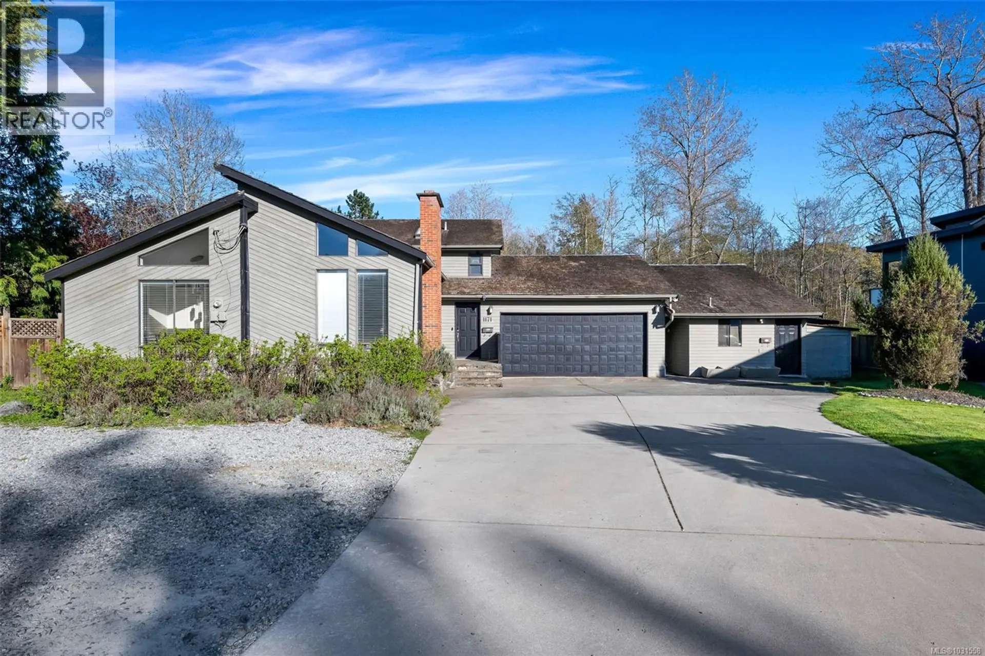 Property at 1171 Royal Oak Dr, Saanich, BC