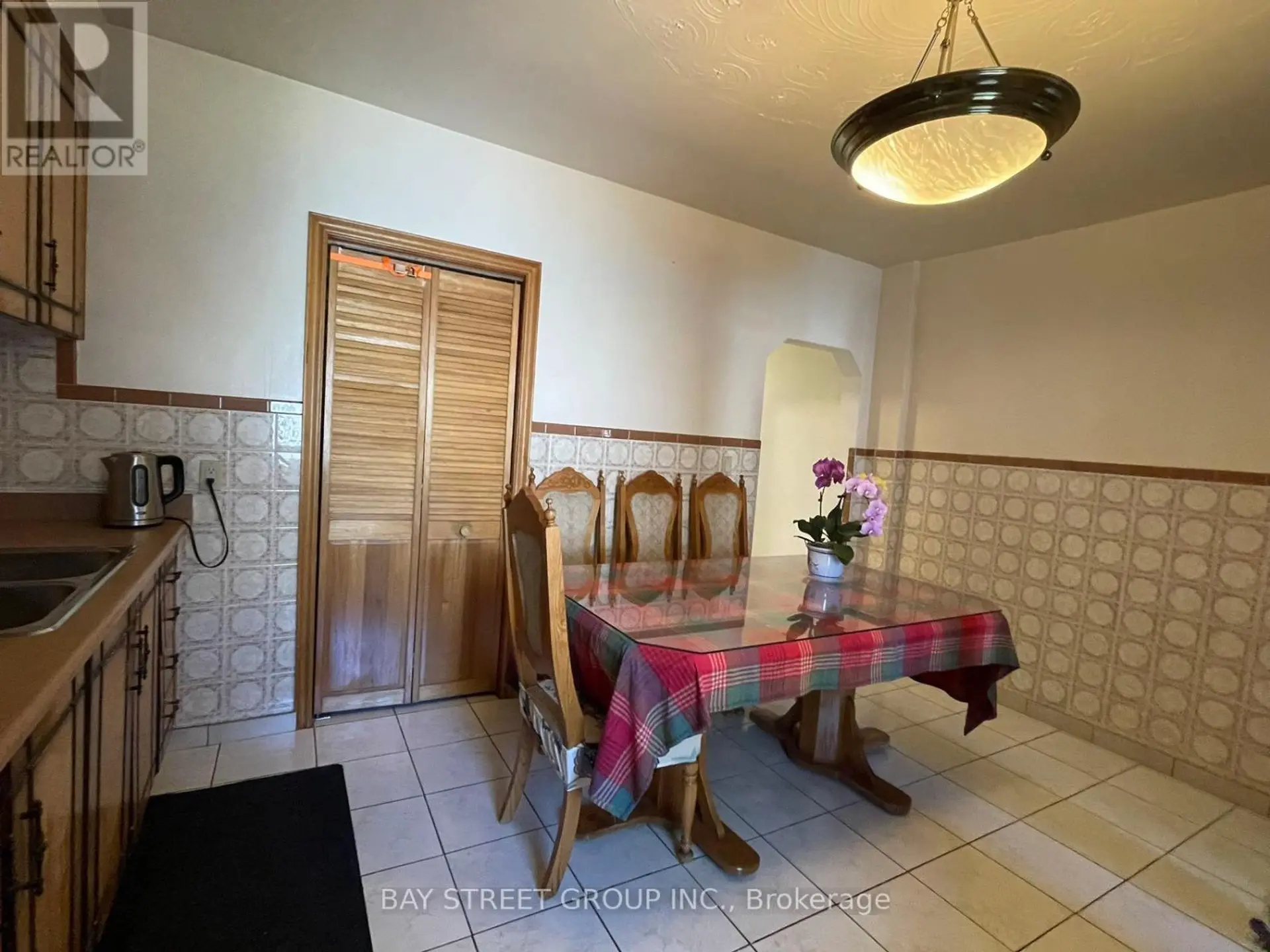 543 CRAWFORD STREET - Image 4
