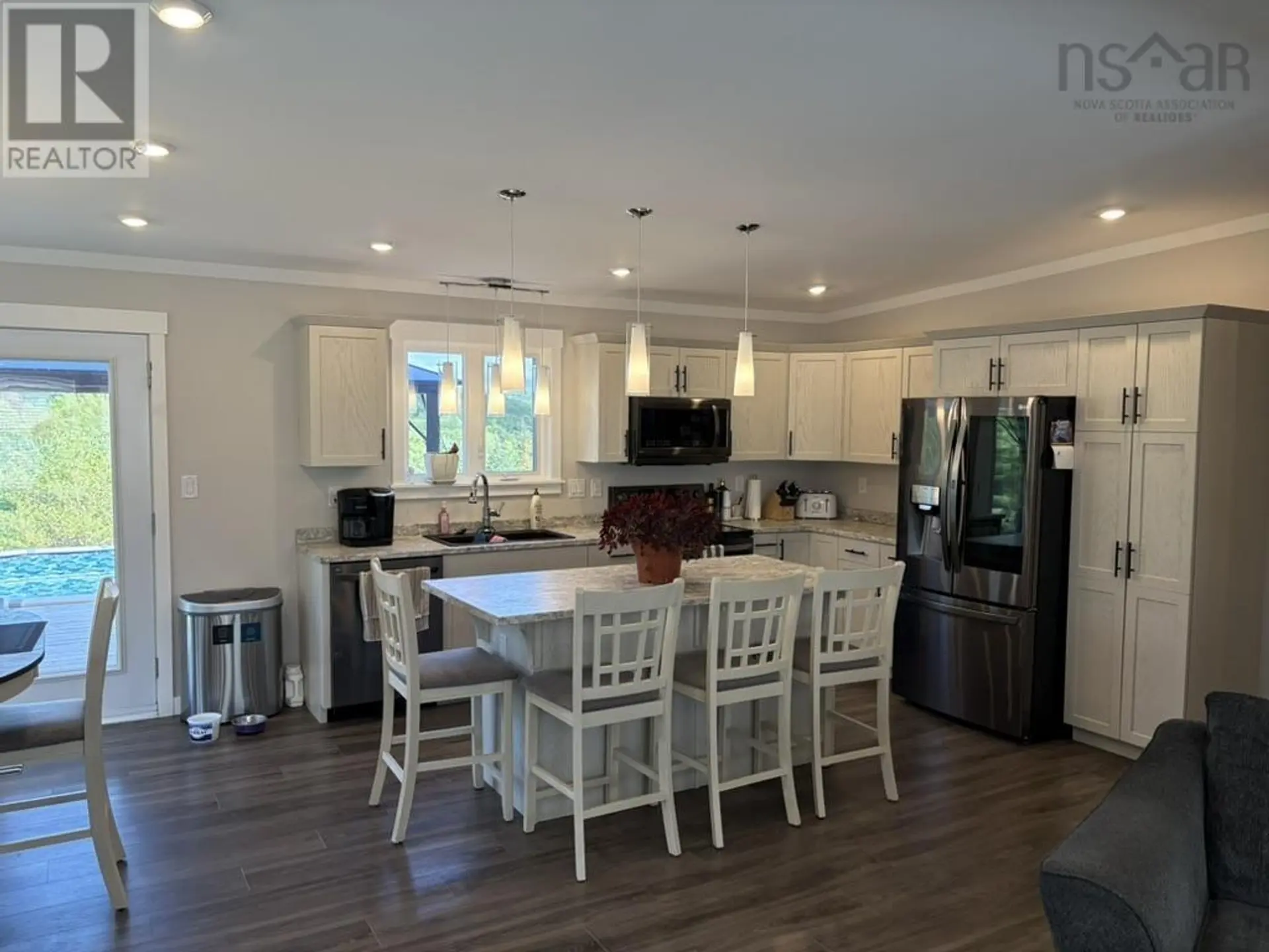 25 Lakewood Drive - Image 4