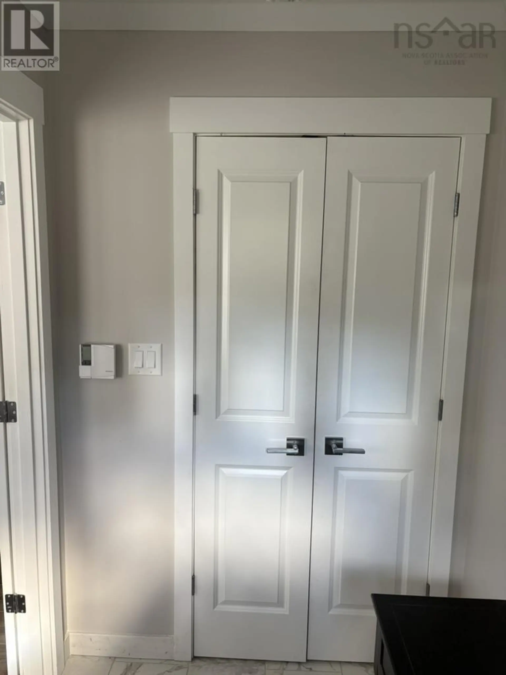 25 Lakewood Drive - Image 2