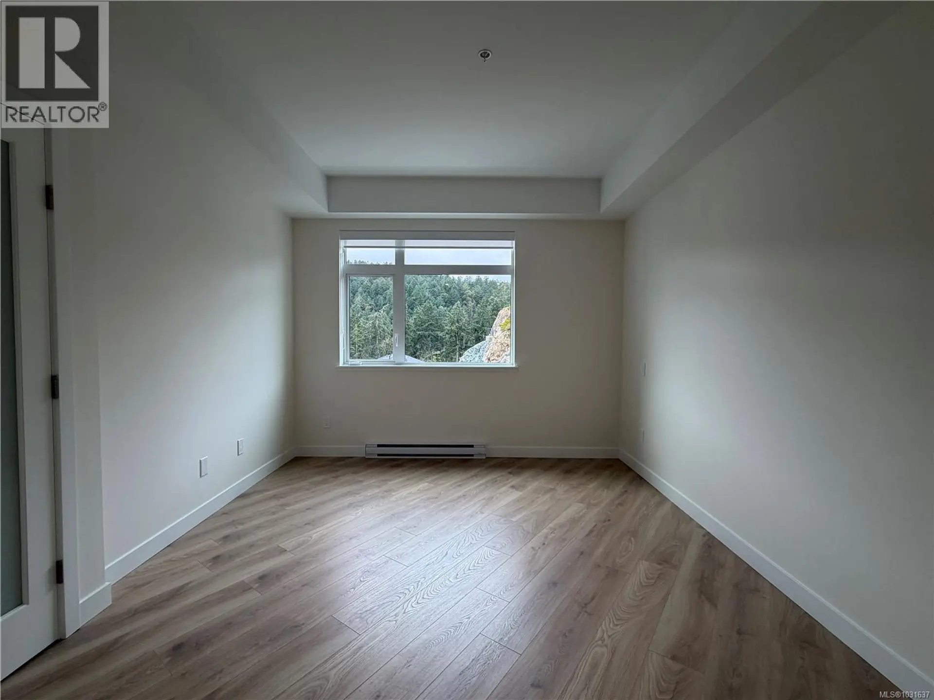 #401 2000 West Park Lane - Image 14
