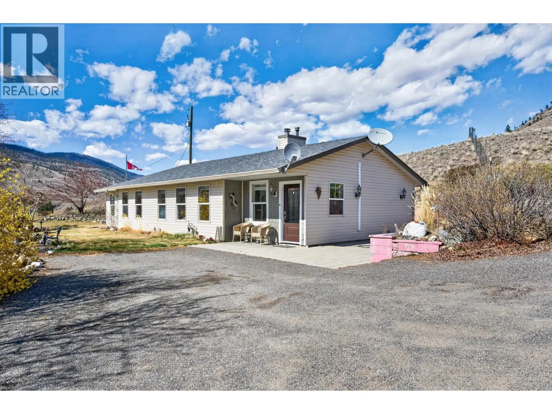Property at 3876 Hills Frontage Road, Cache Creek, BC