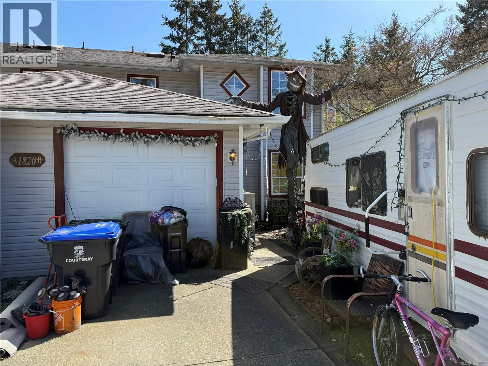 Property at #B 1820 1st St, Courtenay, BC