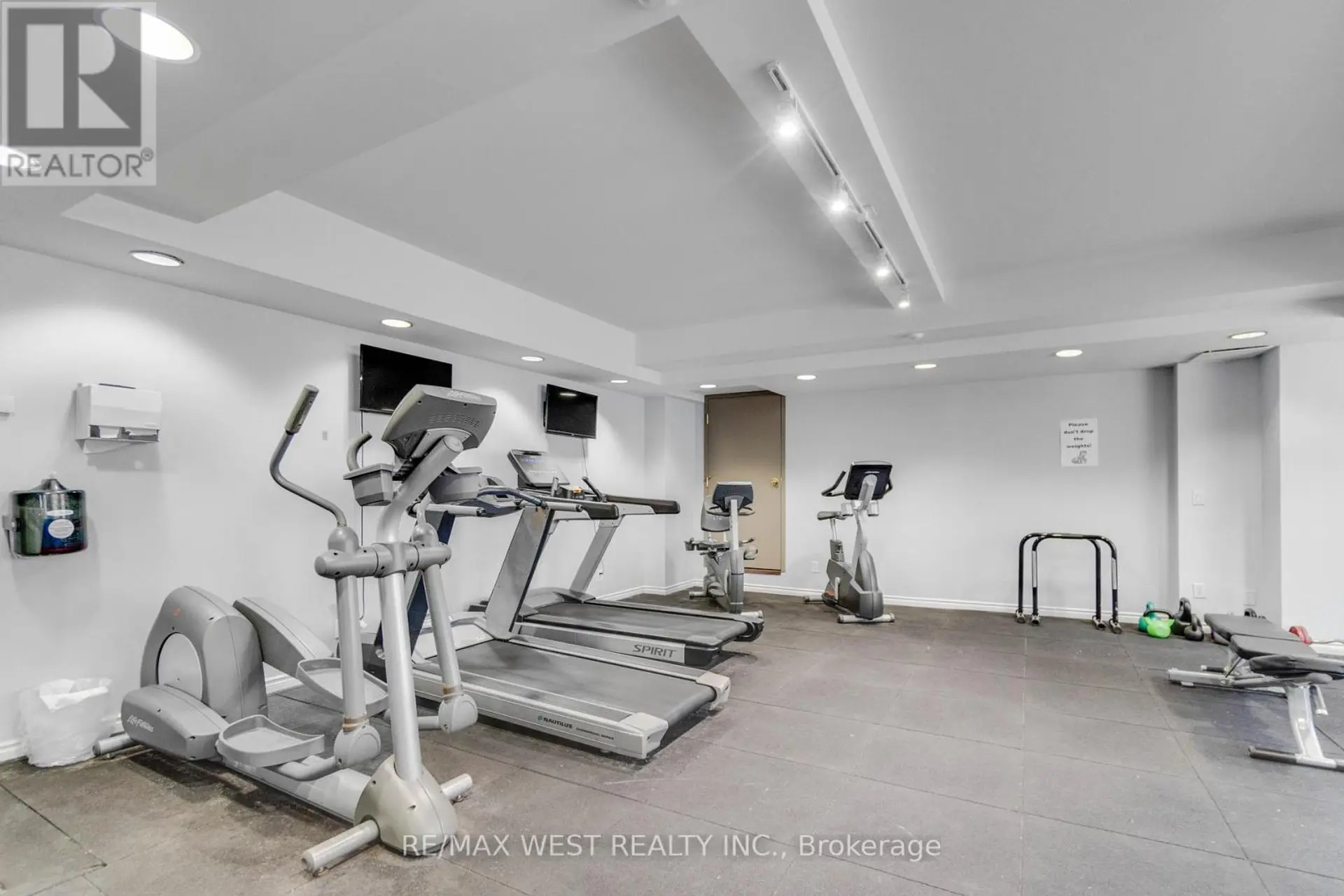 #202 18 STAFFORD STREET - Image 10