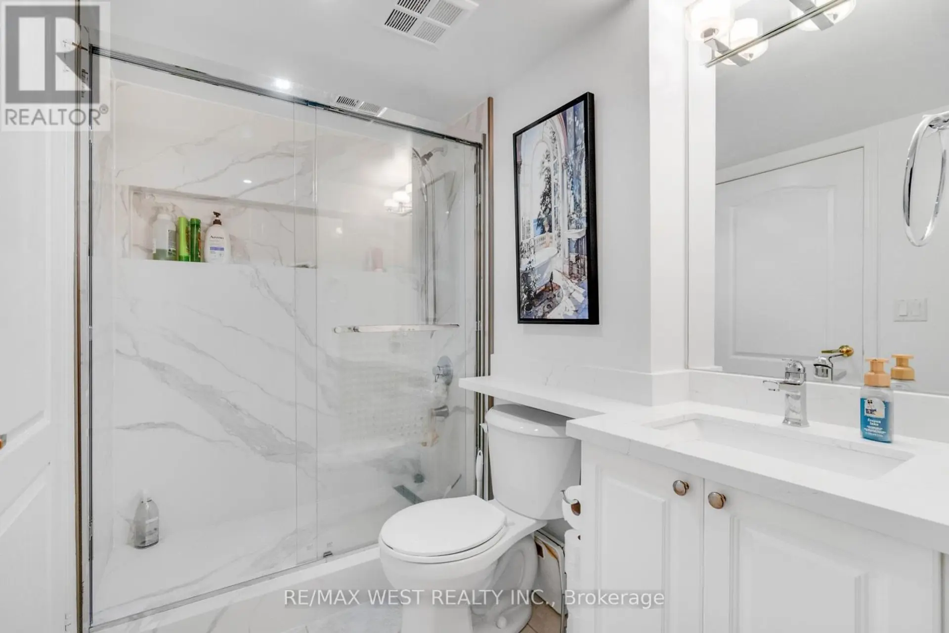 #202 18 STAFFORD STREET - Image 6