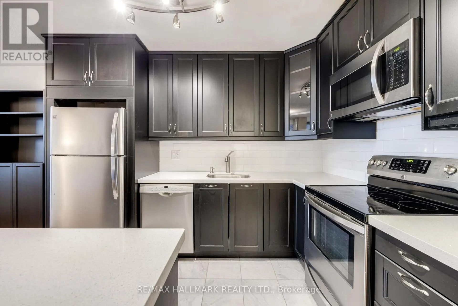 #1715 40 HOMEWOOD AVENUE - Image 9