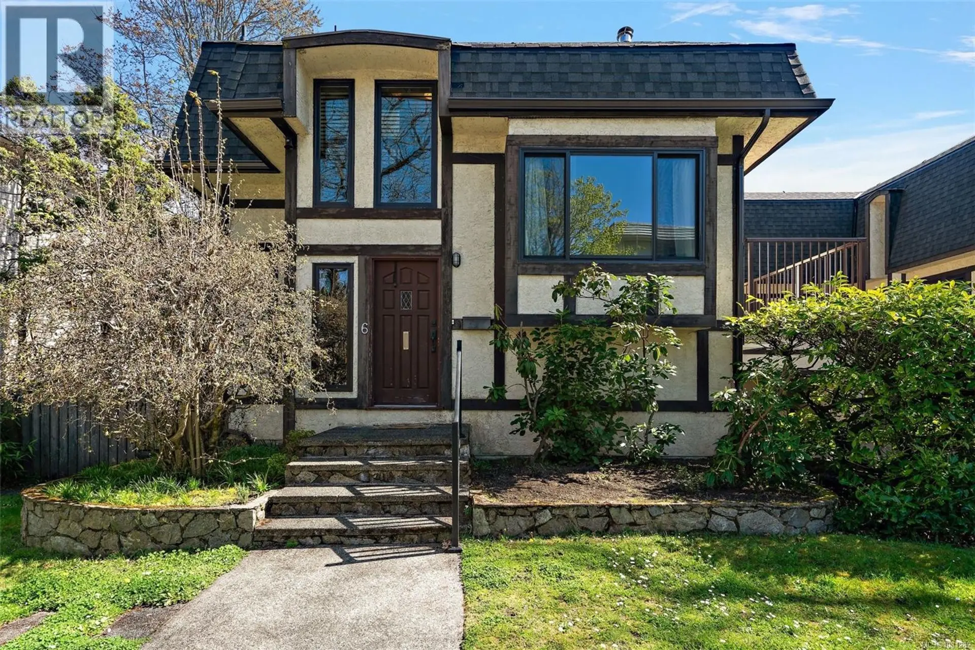Property at #6 1464 Fort St, Victoria, BC