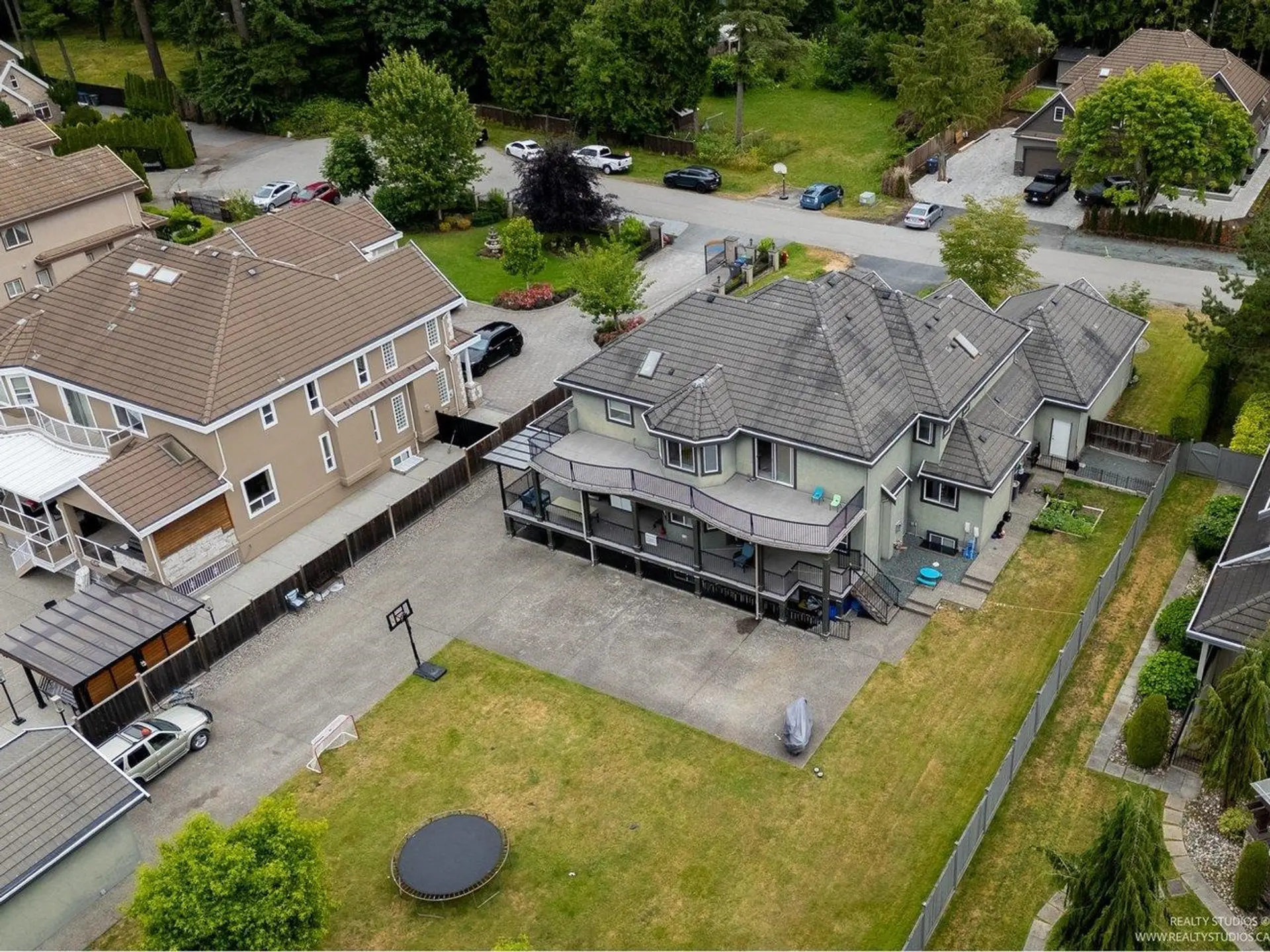 5733 136b Street - Image 3