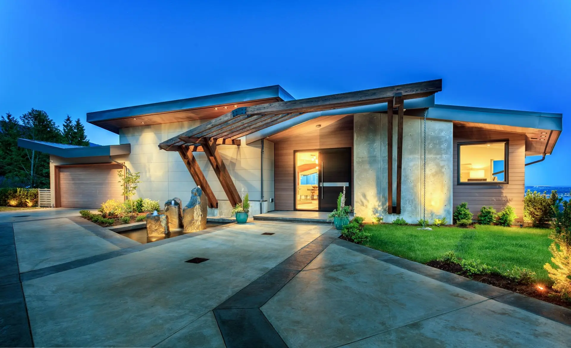 Property at 1060 Crestline Road, West Vancouver, BC
