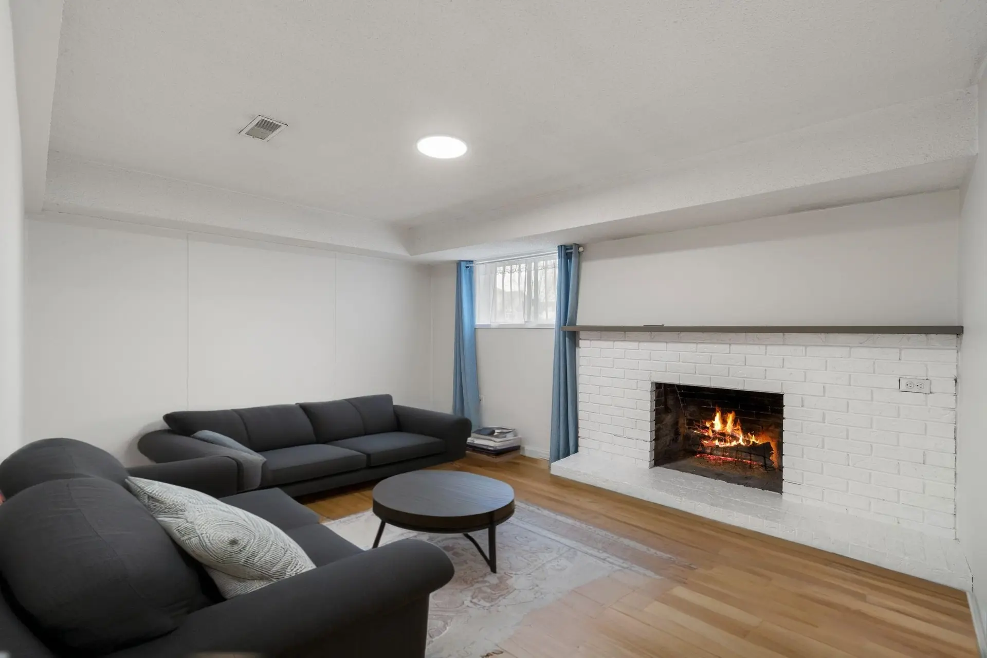 2611 Parker Street - Image 9
