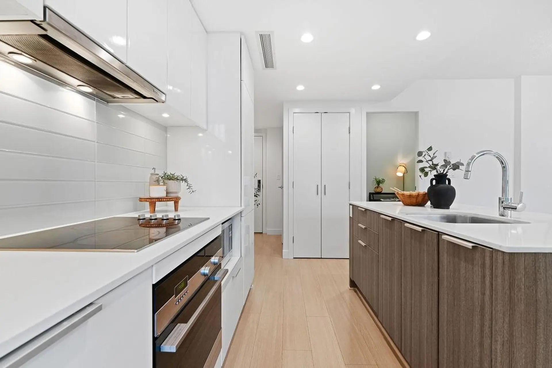 Property at #1106 1308 Hornby Street, Vancouver, BC