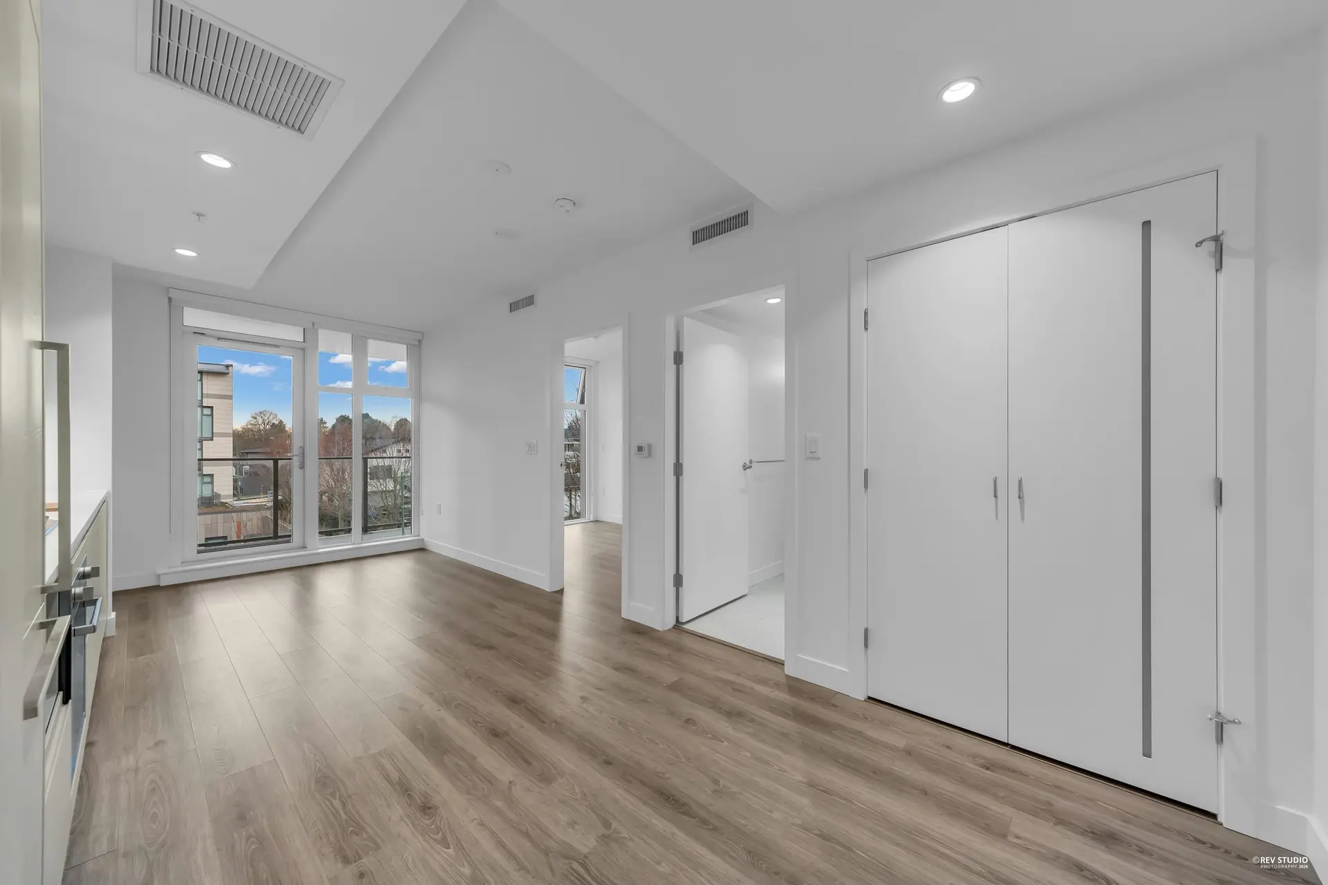 #303 8121 Chester Street - Image 3