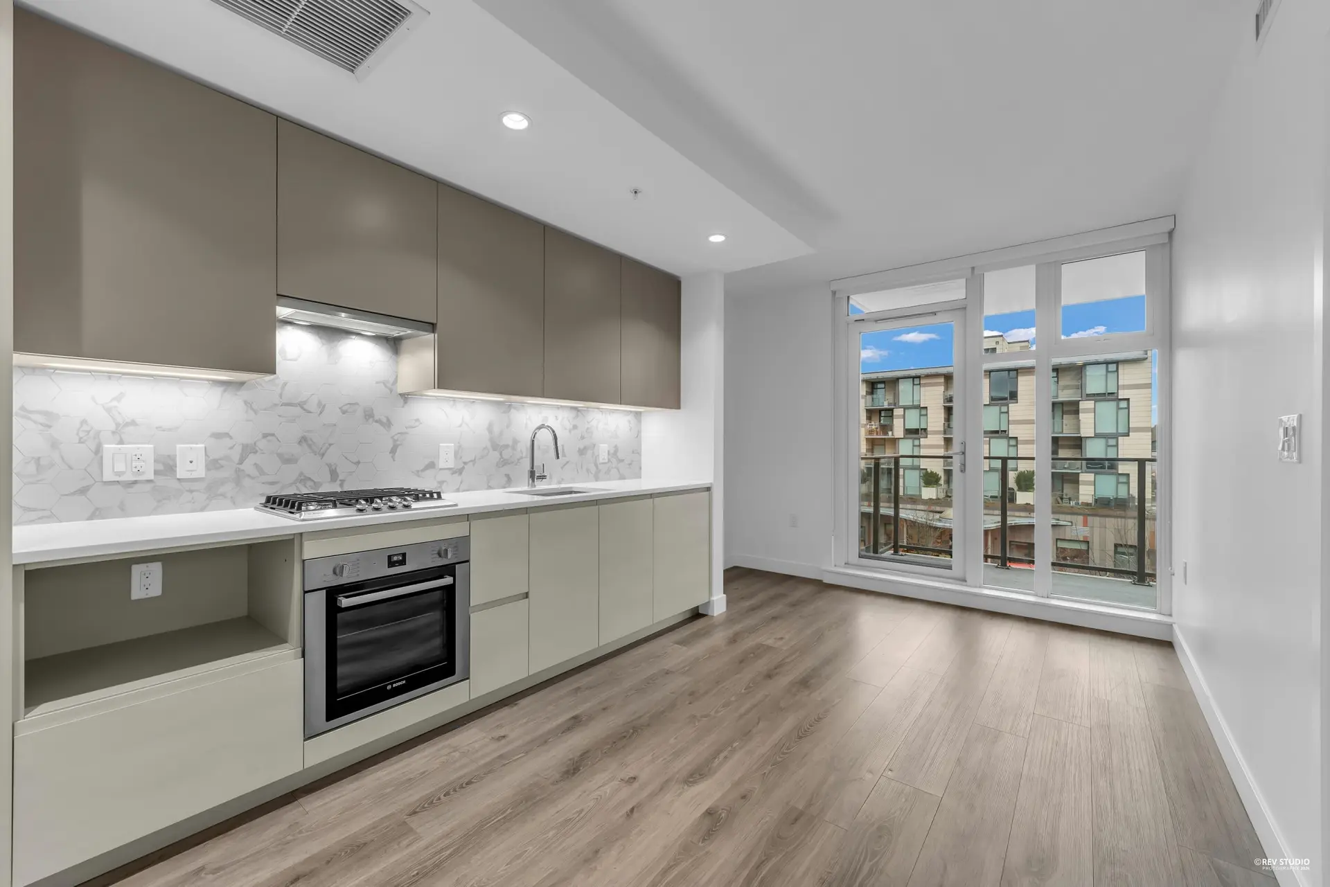#303 8121 Chester Street - Image 5