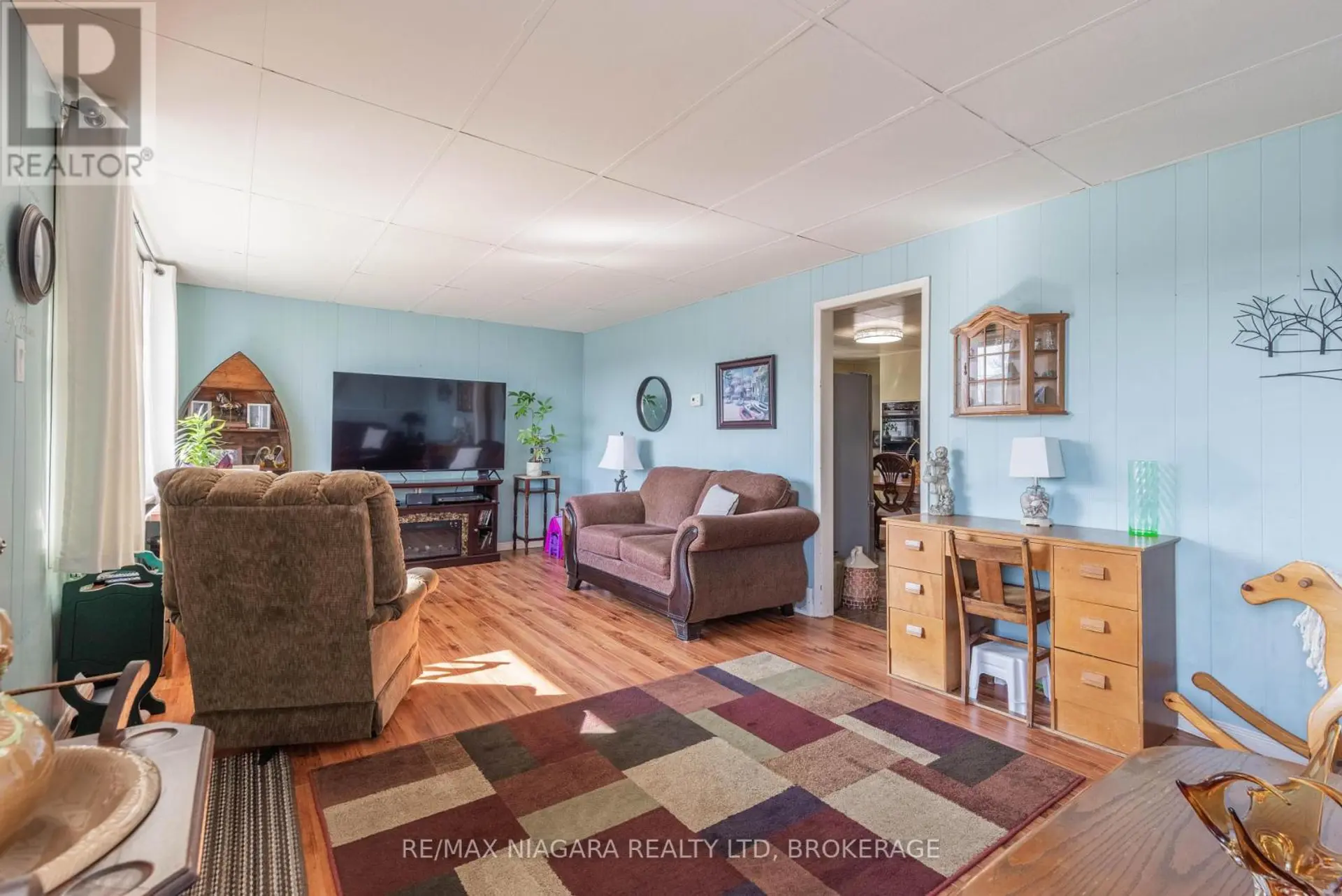 42 DOUGLAS STREET - Image 5