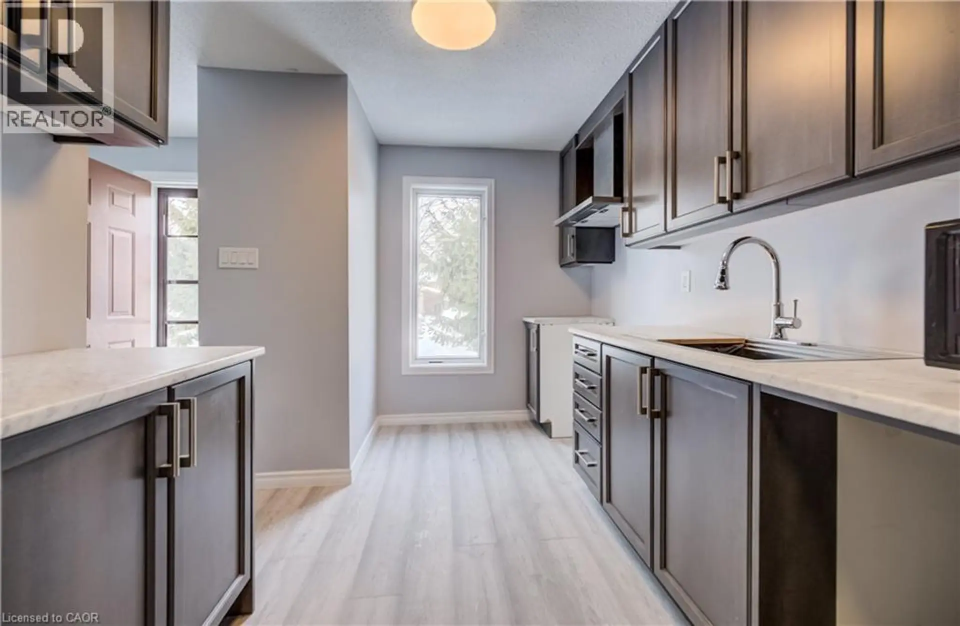 #18 249 CEDARBRAE AVENUE - Image 3