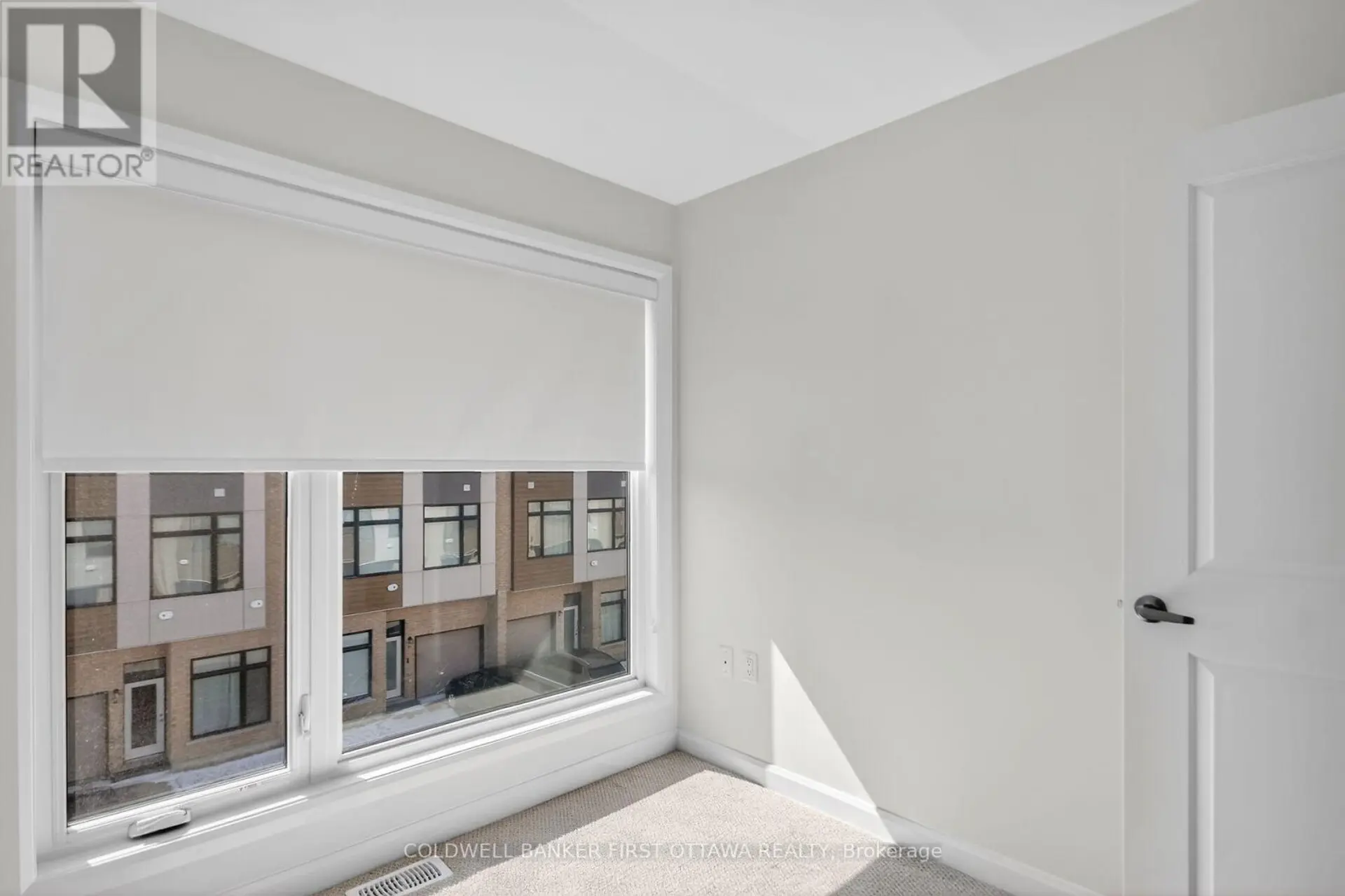 77 CHERRY BLOSSOM PRIVATE - Image 16