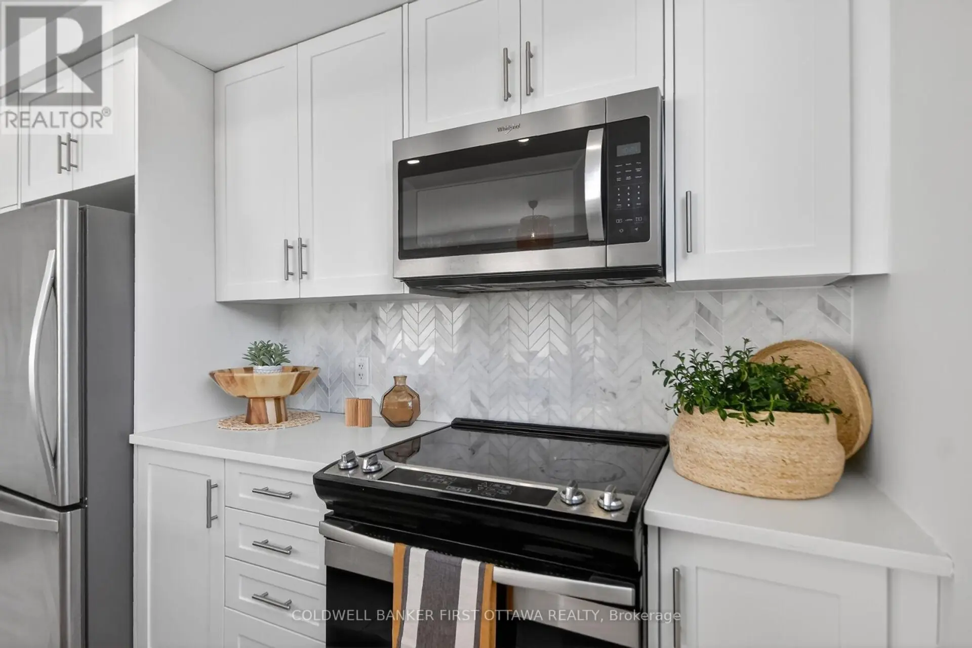 77 CHERRY BLOSSOM PRIVATE - Image 6