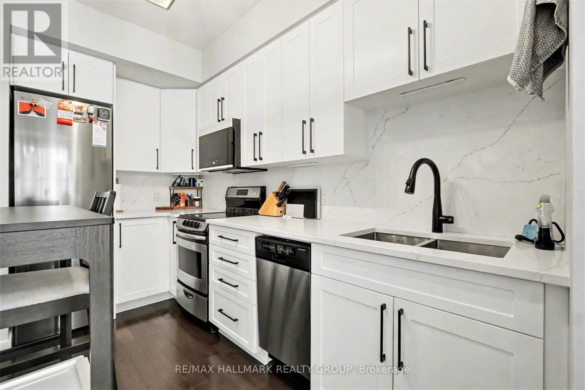 #1502 40 NEPEAN STREET - Image 13