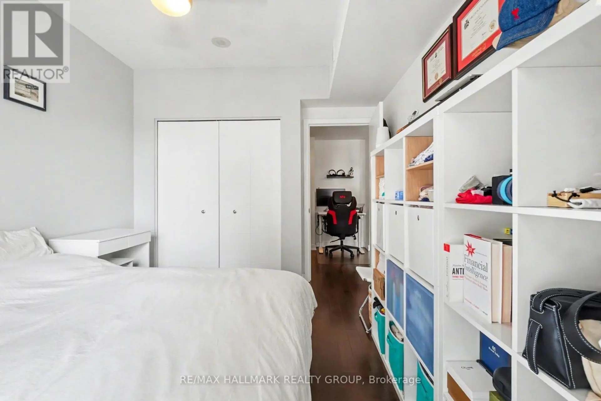 #1502 40 NEPEAN STREET - Image 15