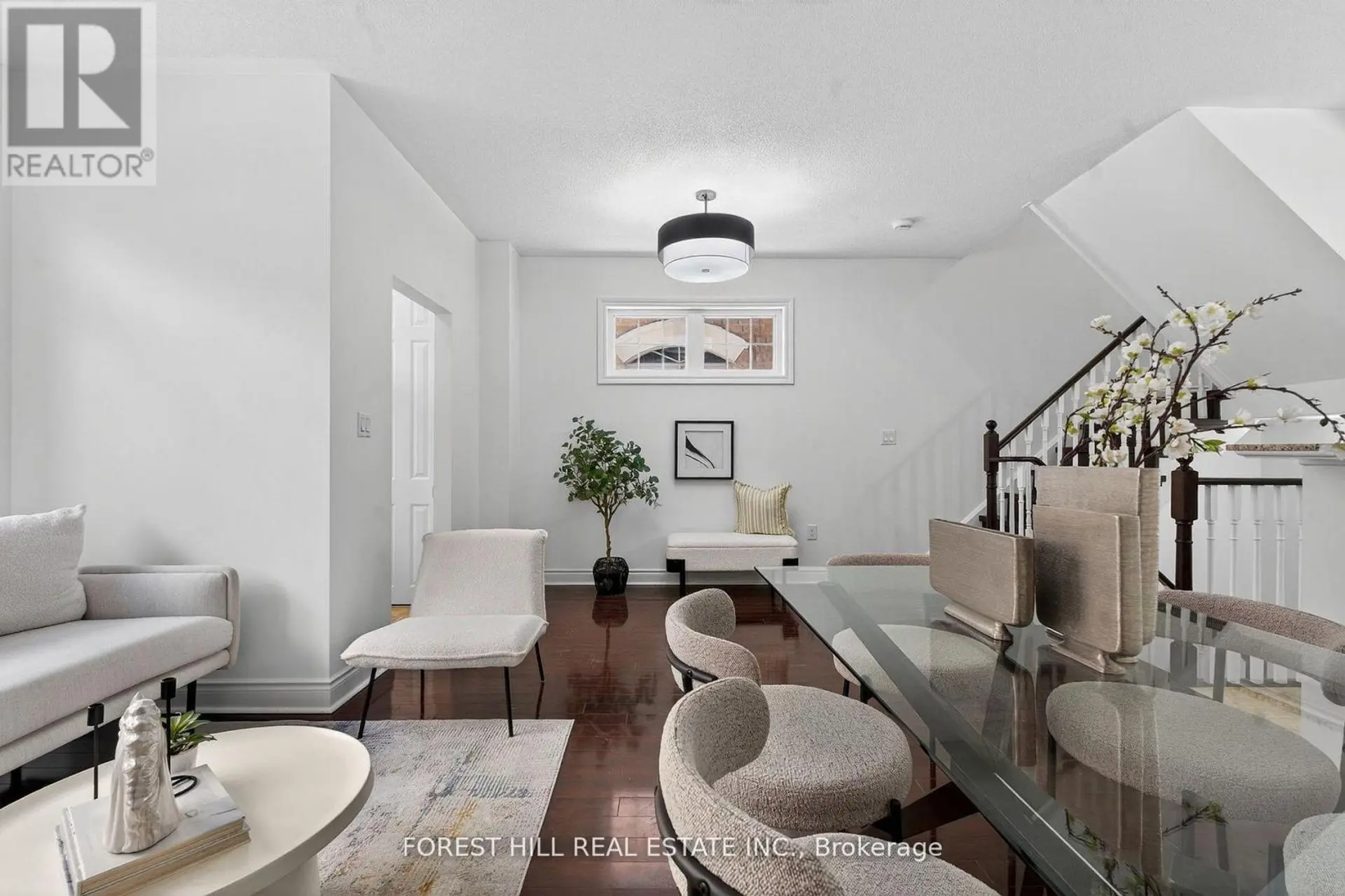 #17 8 BRIGHTON PLACE - Image 5