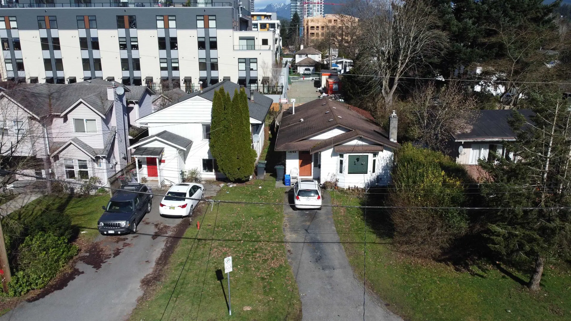 1542 Bond Street - Image 3