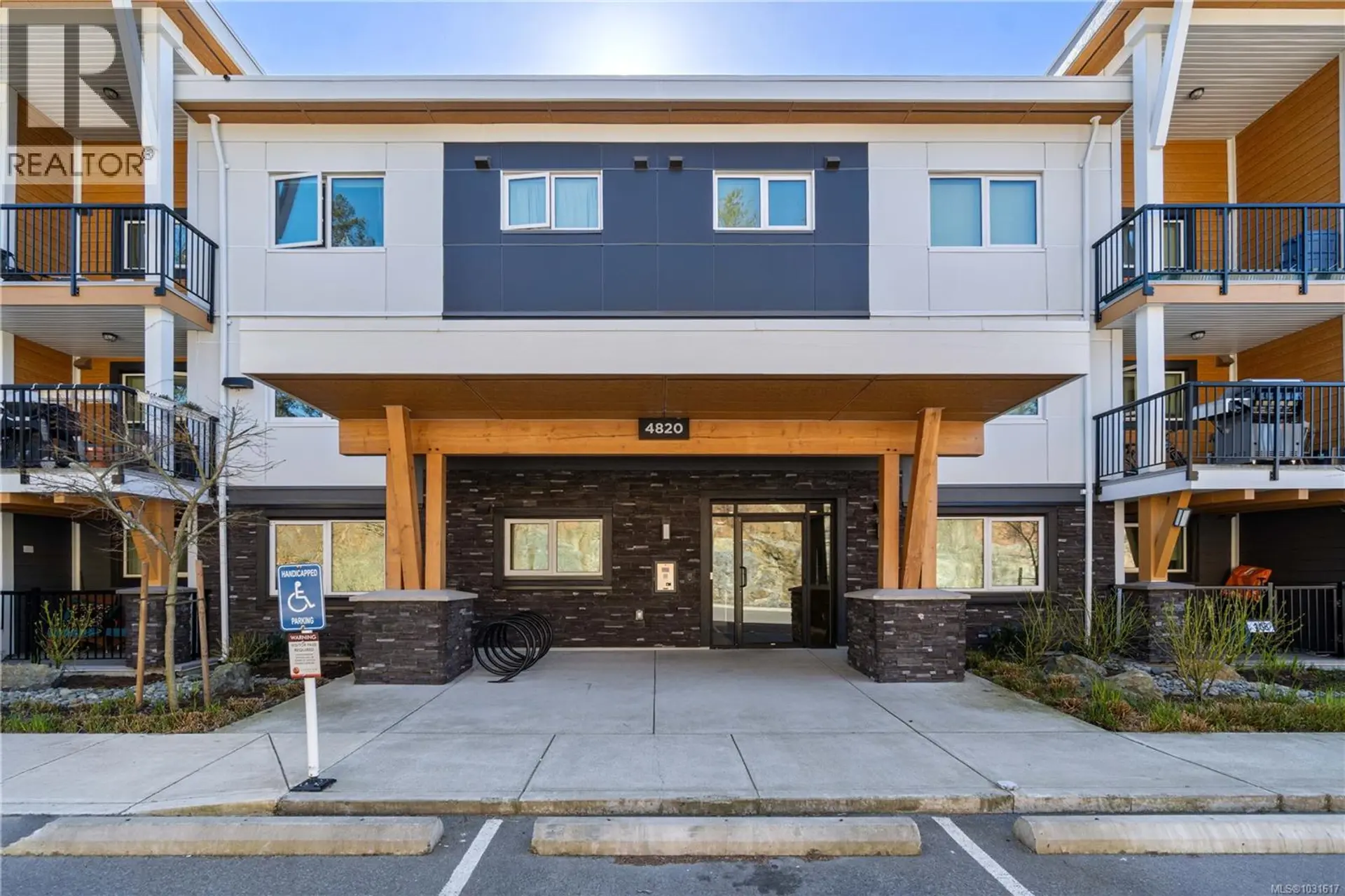 Property at #304 4820 Cedar Ridge Pl, Nanaimo, BC