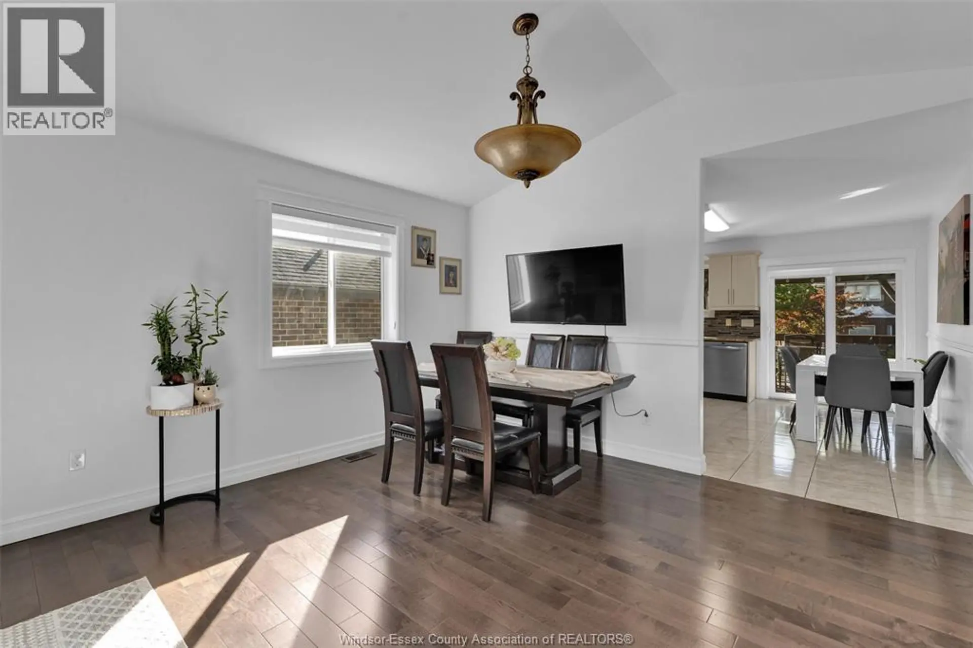 3921 ZANZIBAR CRESCENT - Image 4