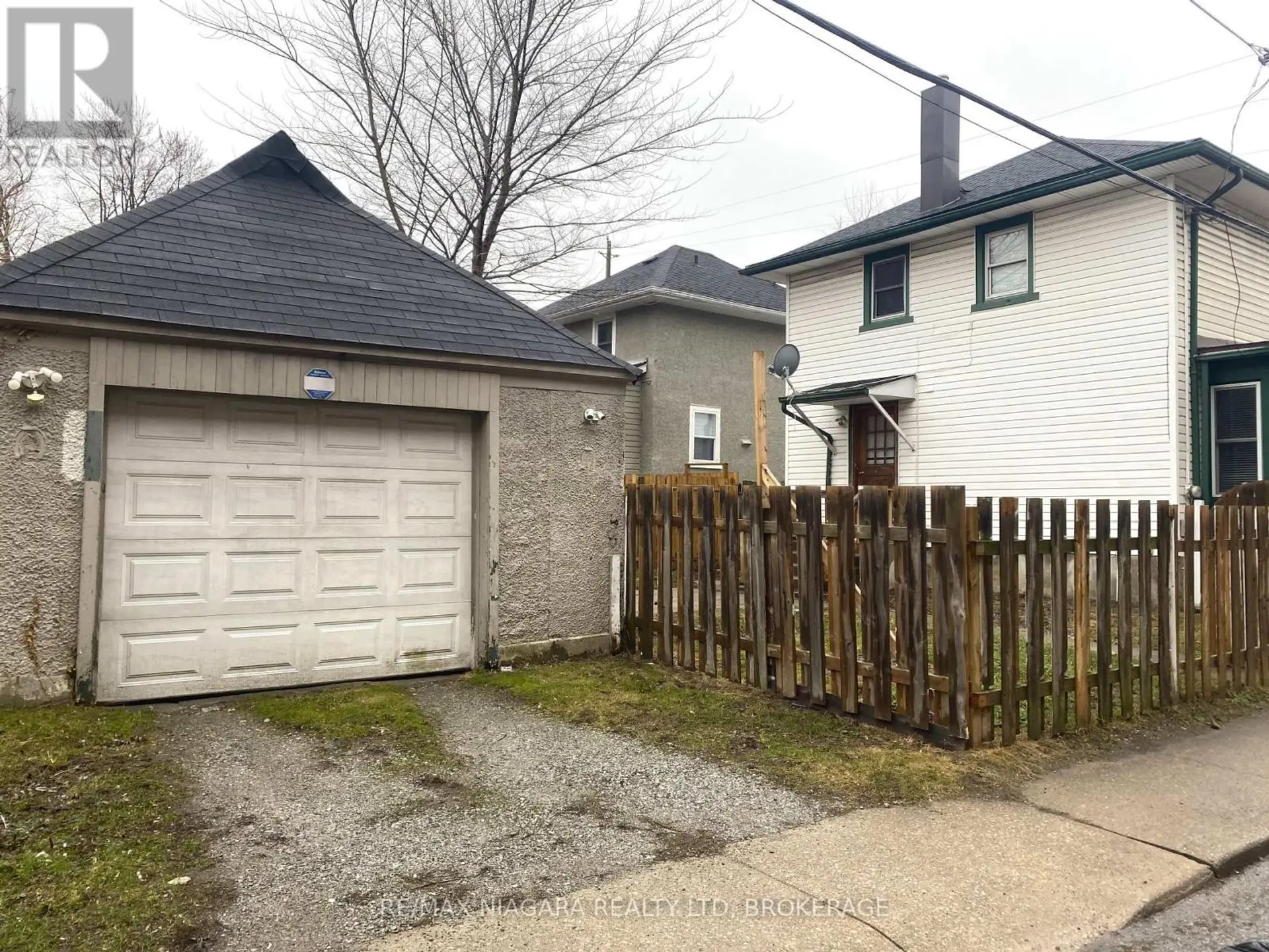 32 PAGE STREET - Image 17