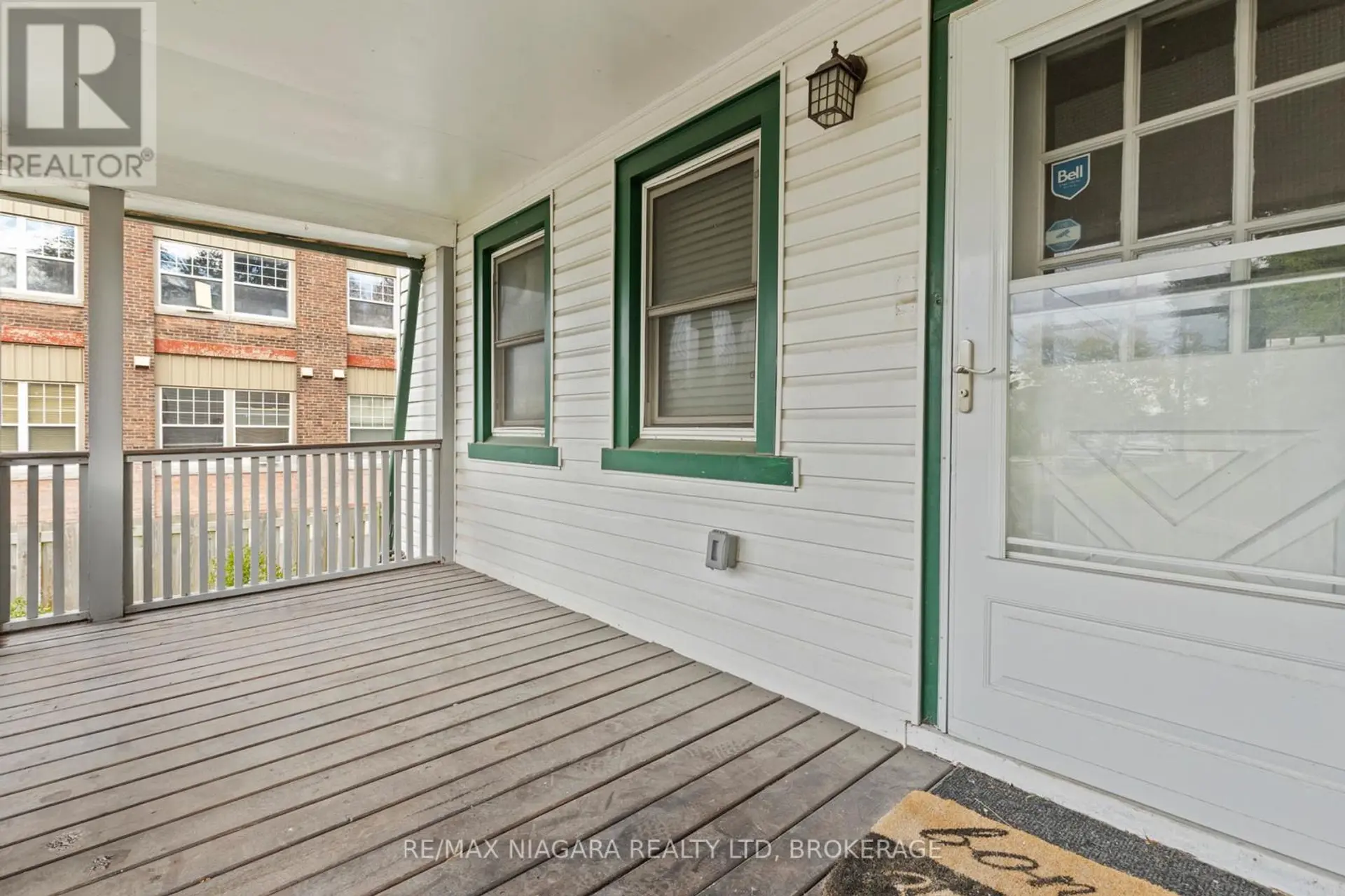 32 PAGE STREET - Image 18