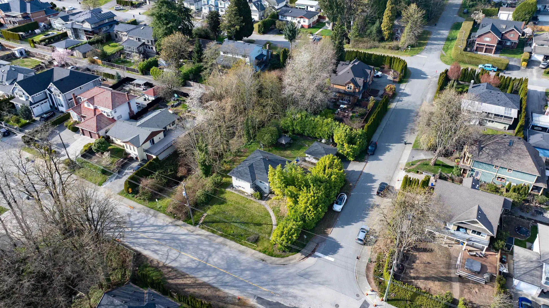 971 Rochester Avenue - Image 2