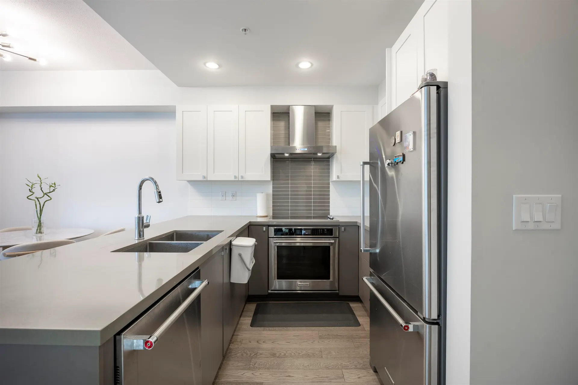 #8 3201 Noel Drive - Image 4