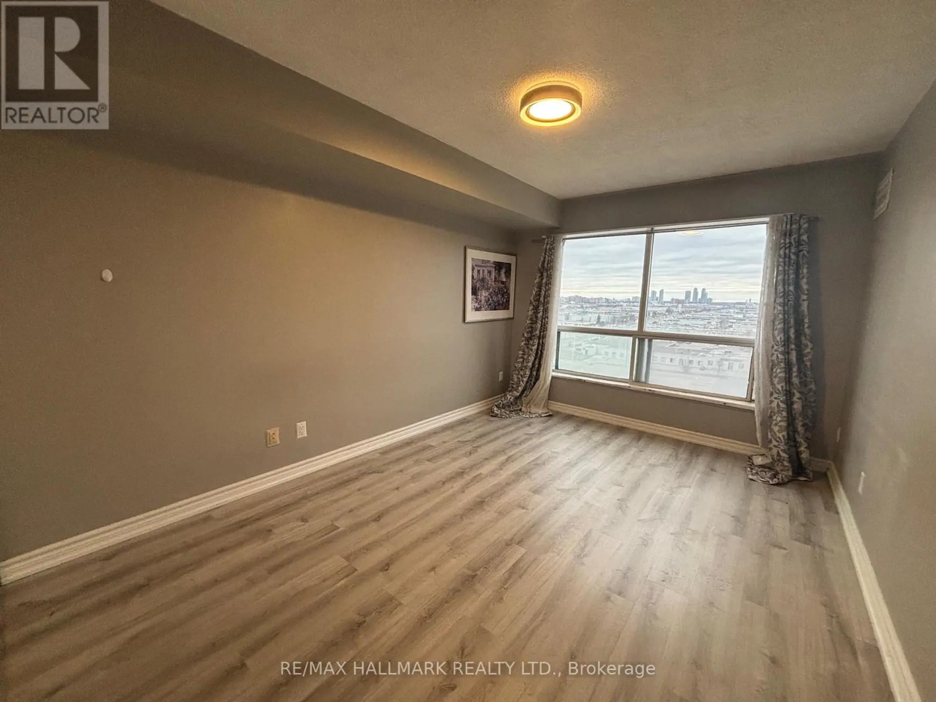 #1003 1470 MIDLAND AVENUE - Image 6