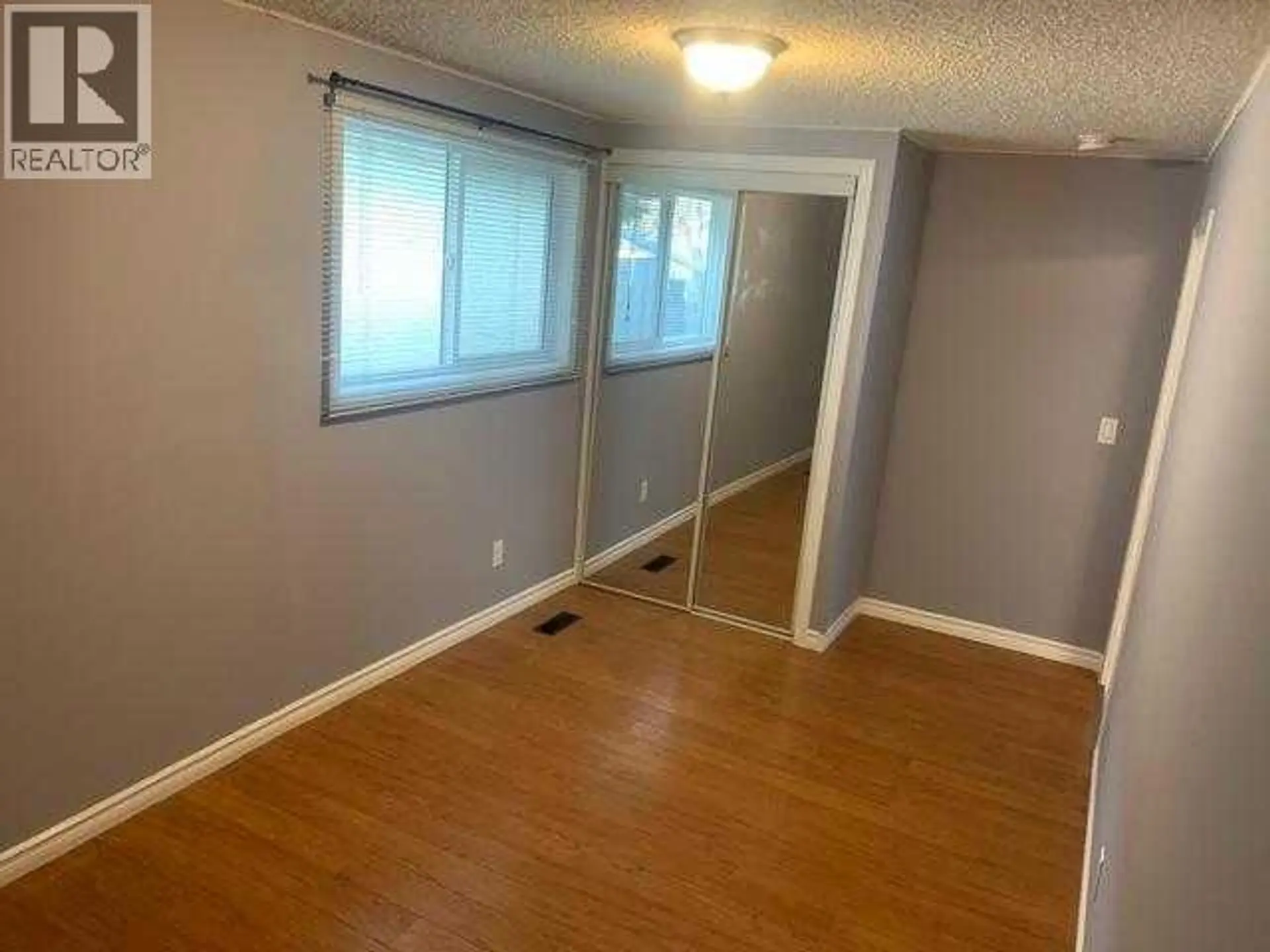 6622 18A Street SE - Image 11