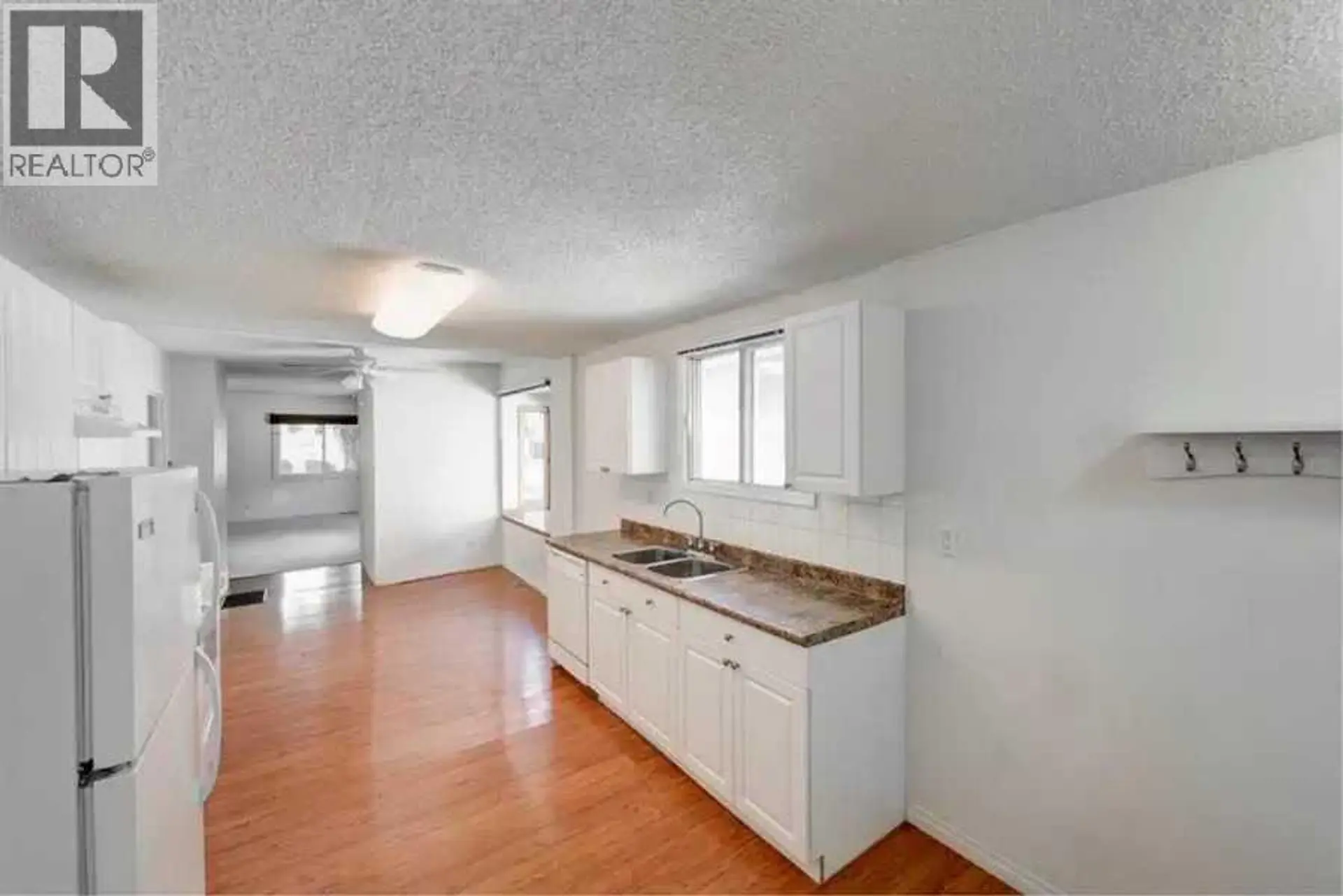 6622 18A Street SE - Image 7